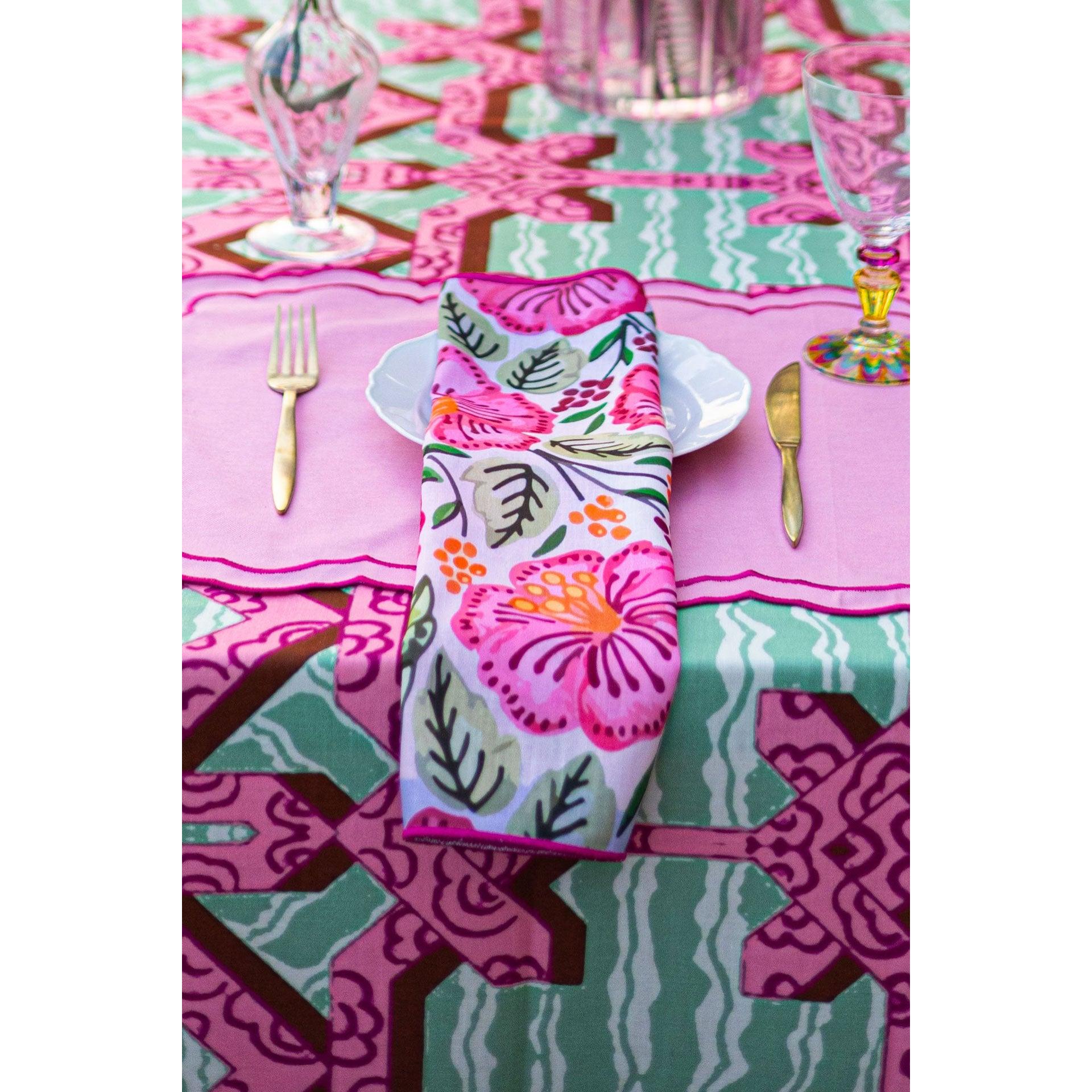 Mystical Garden Masa Örtüsü