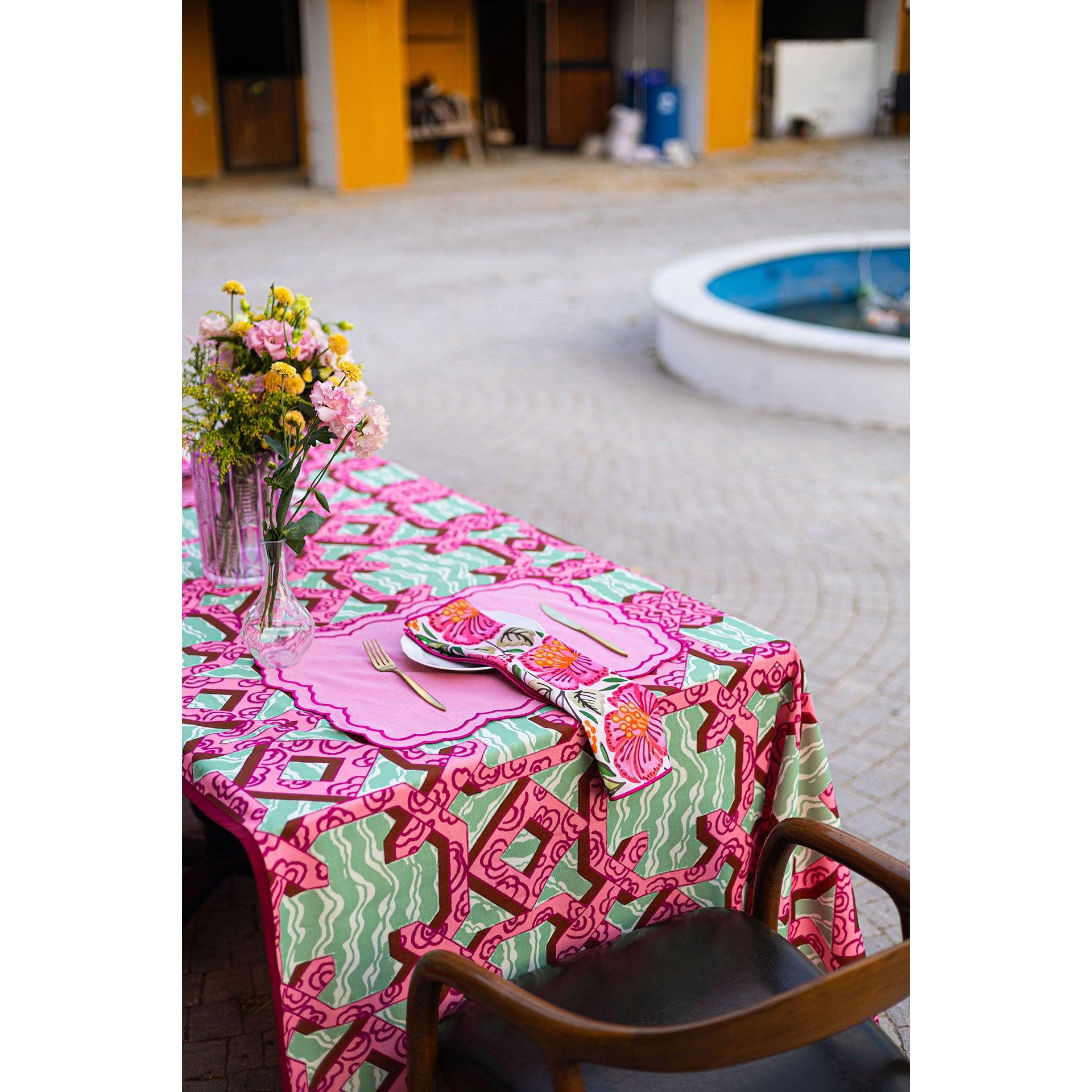 Mystical Garden Masa Örtüsü