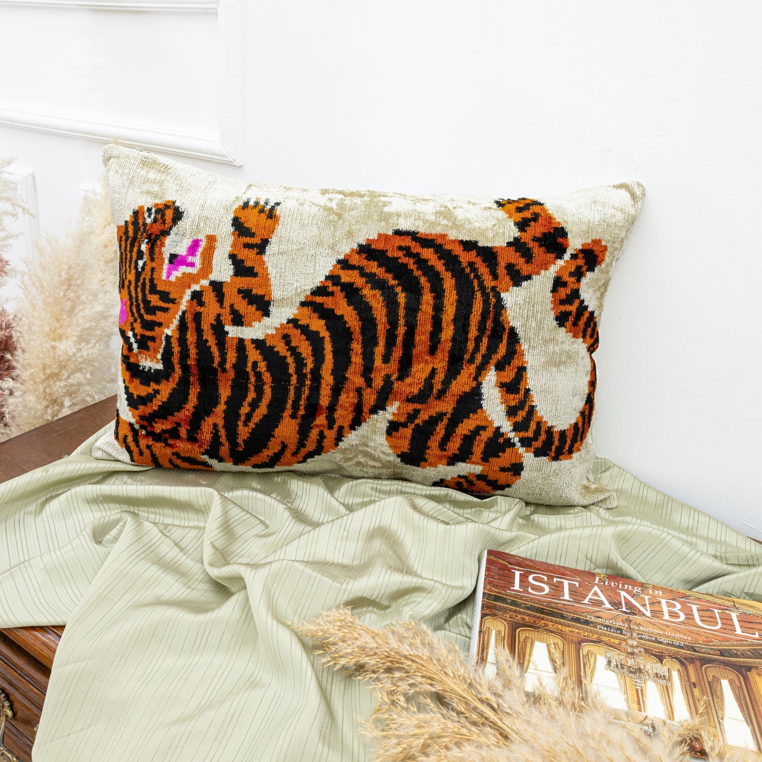 Navoi Kaplan Desenli İkat Kırlent 60X40 Cm