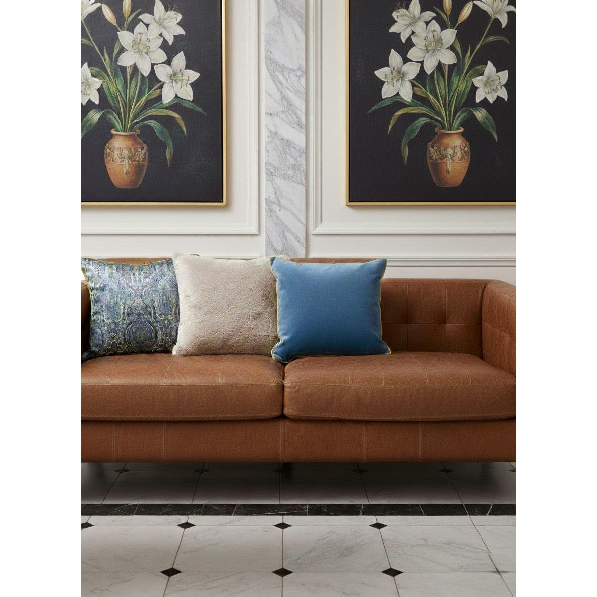 Noble, Renkli Biyeli Yumuşak Kadife Kırlent Kılıfı