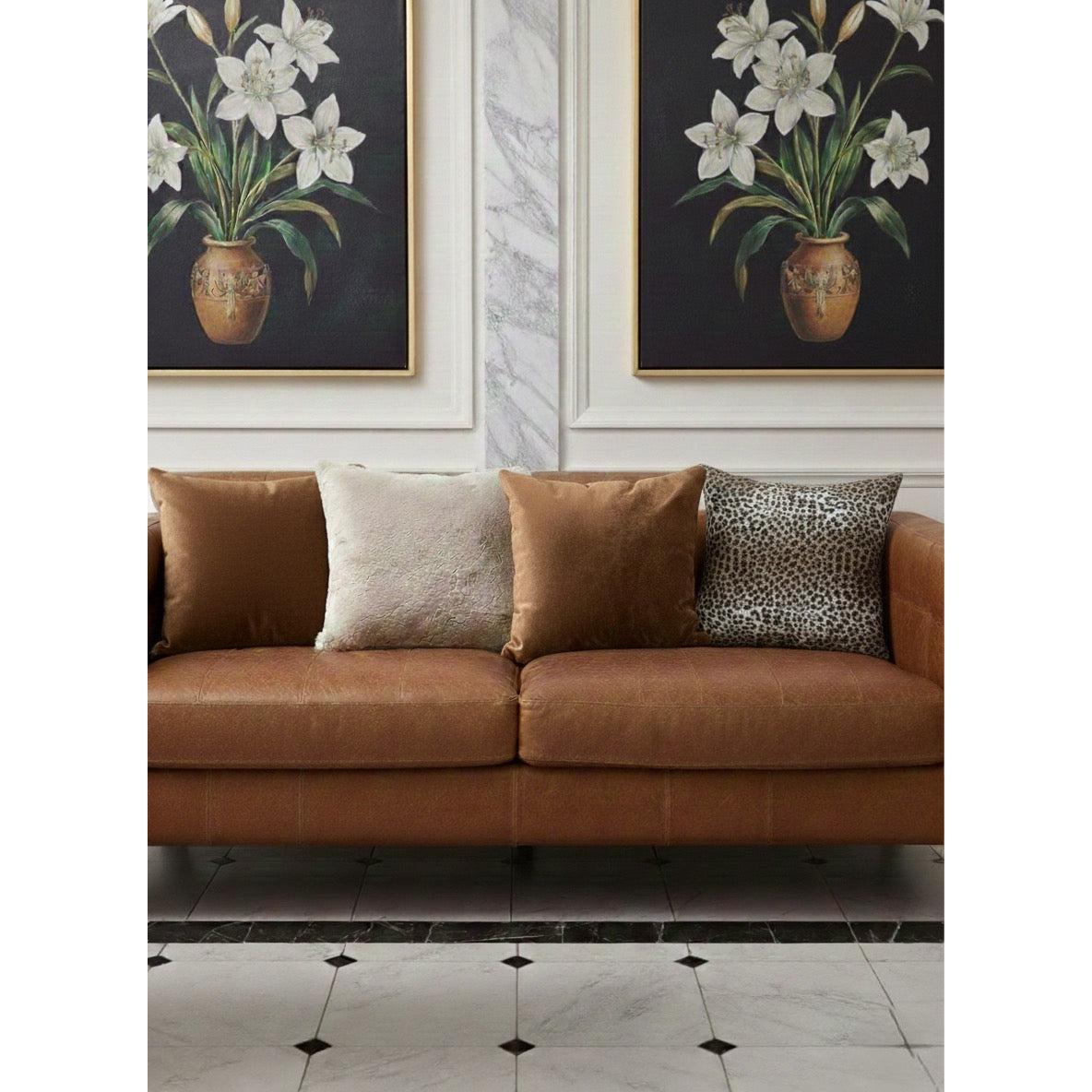 Noble, Renkli Biyeli Yumuşak Kadife Kırlent Kılıfı