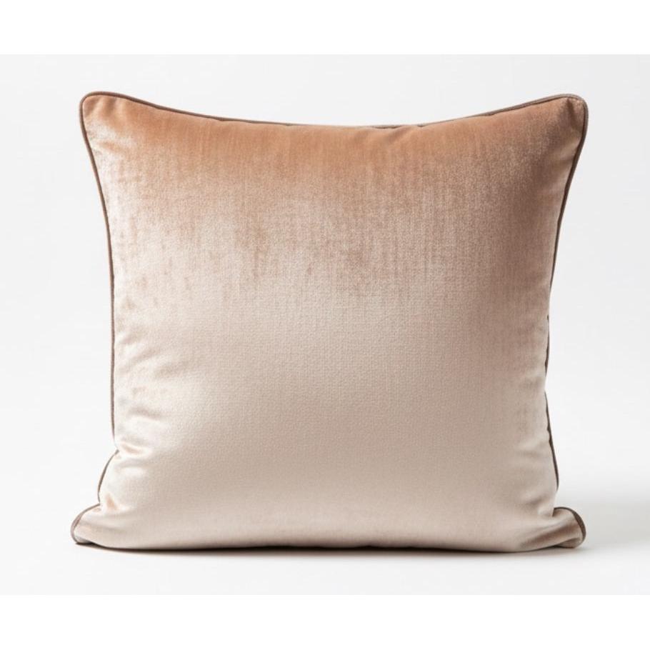 Noble, Renkli Biyeli Yumuşak Kadife Kırlent Kılıfı