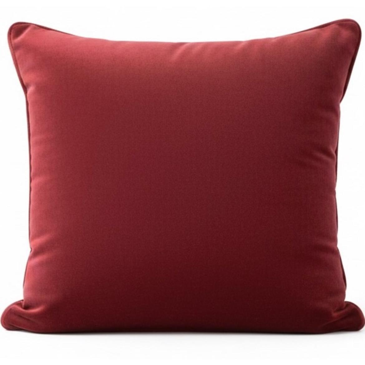 Noble, Renkli Biyeli Yumuşak Kadife Kırlent Kılıfı