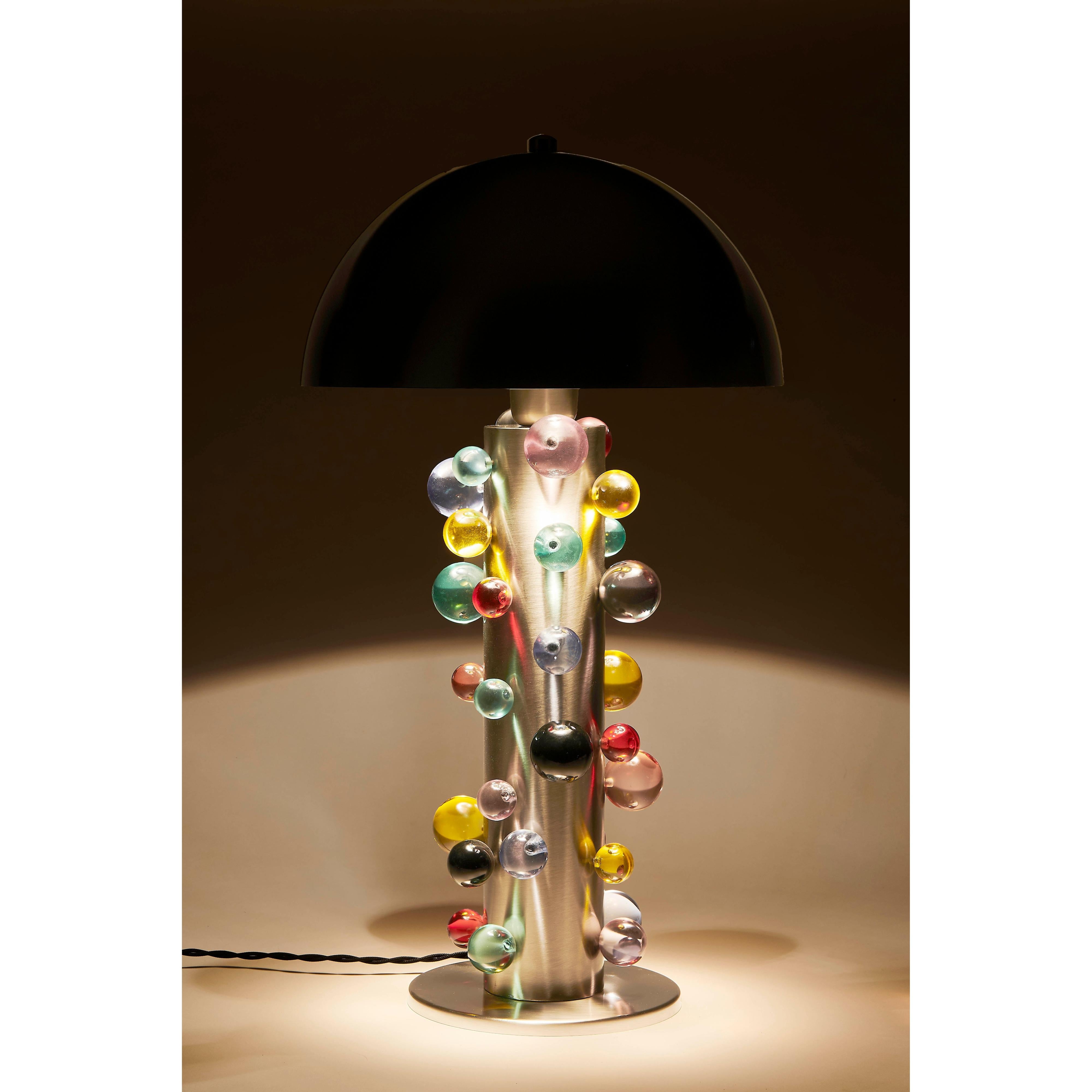 Orora Renkli Cam Detaylı Mat Krom Metal Masa Lambası