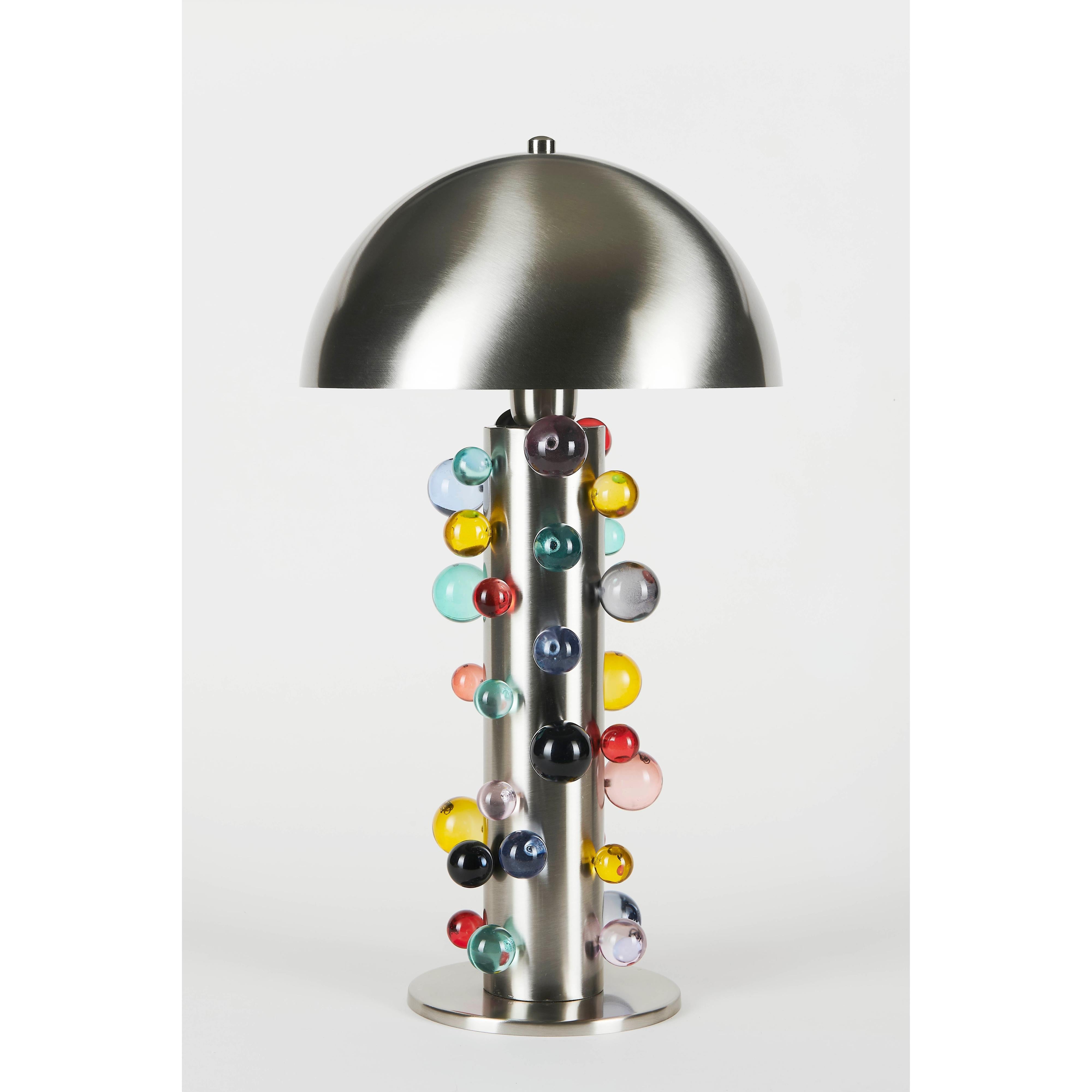 Orora Renkli Cam Detaylı Mat Krom Metal Masa Lambası