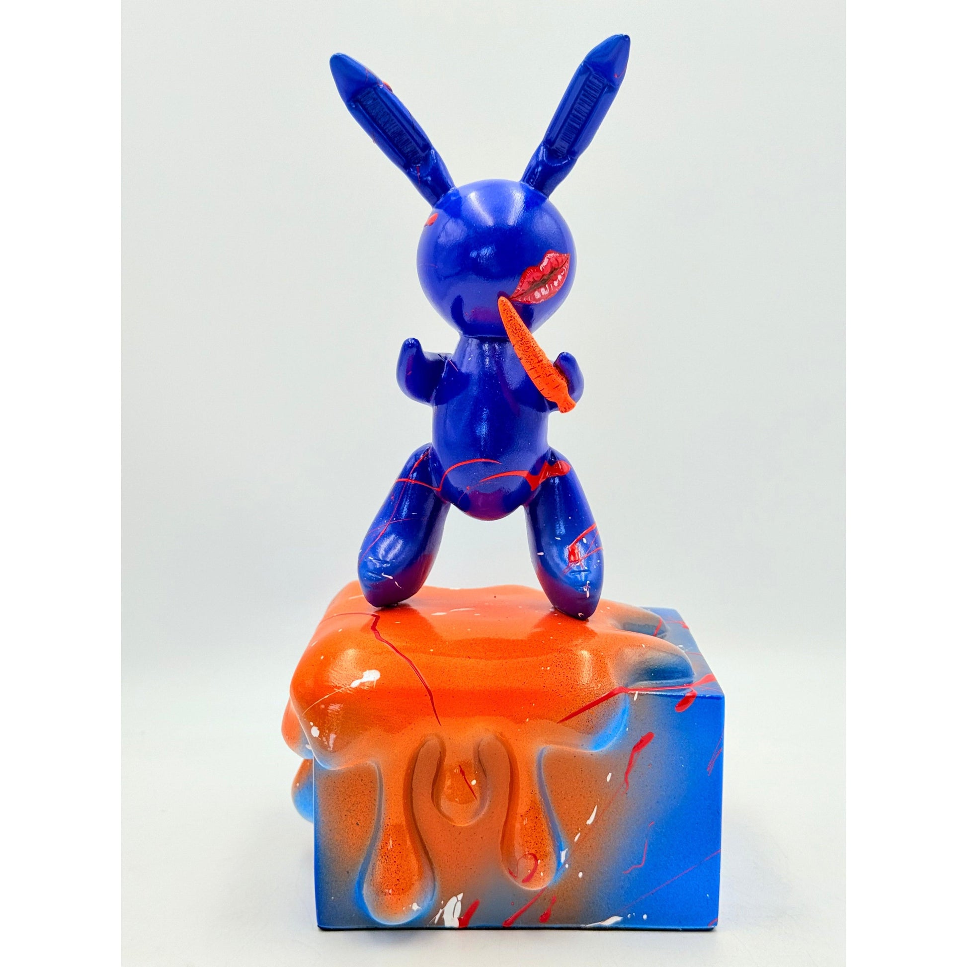 Özel Tasarım Mavi Balon Tavşan Heykeli