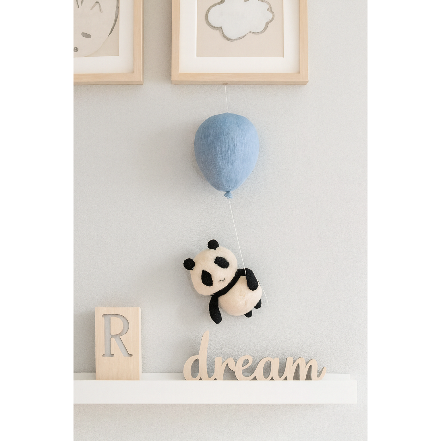 Panda'nın Mavi Balon Düşü Duvar Süsü
