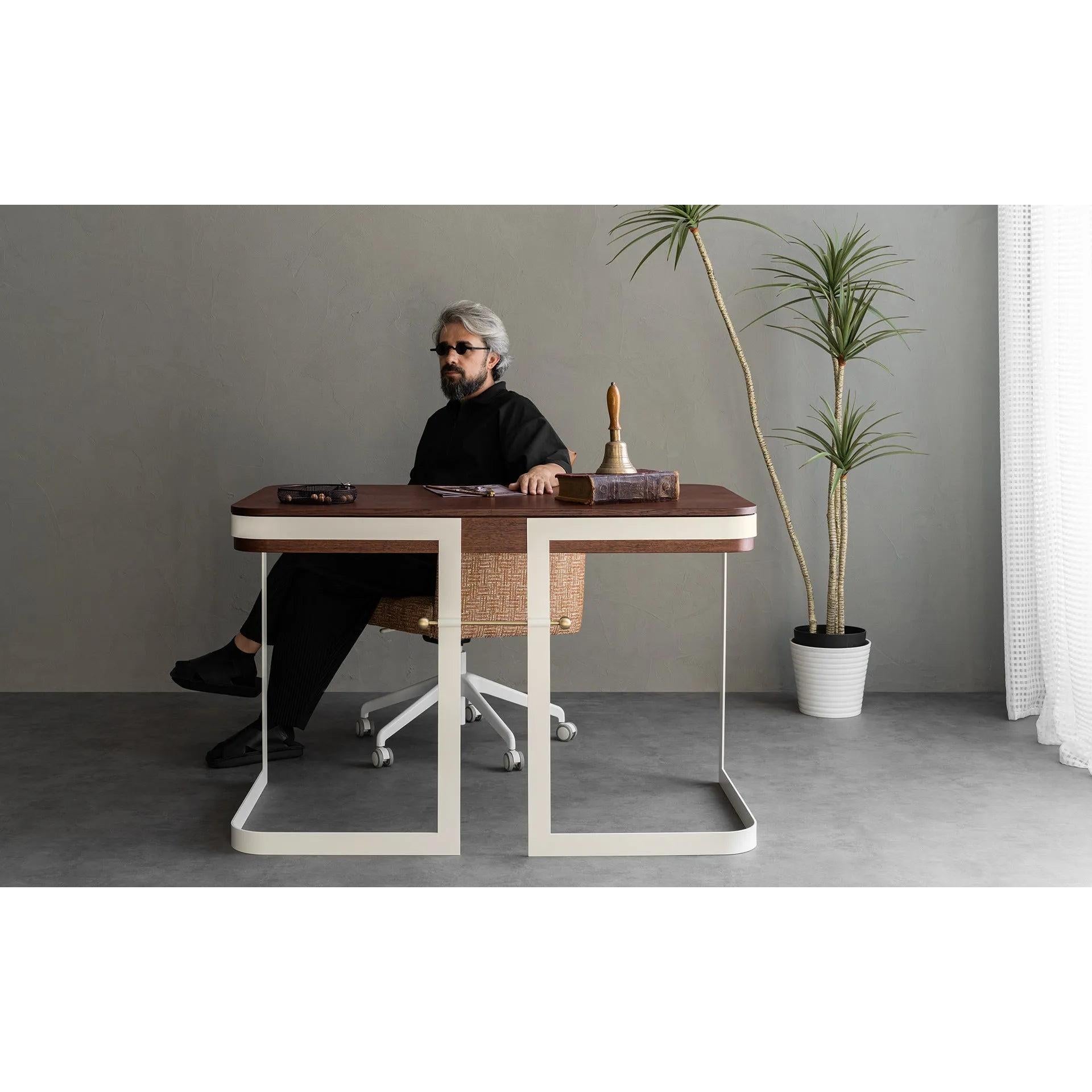 Papillonne Study Desk