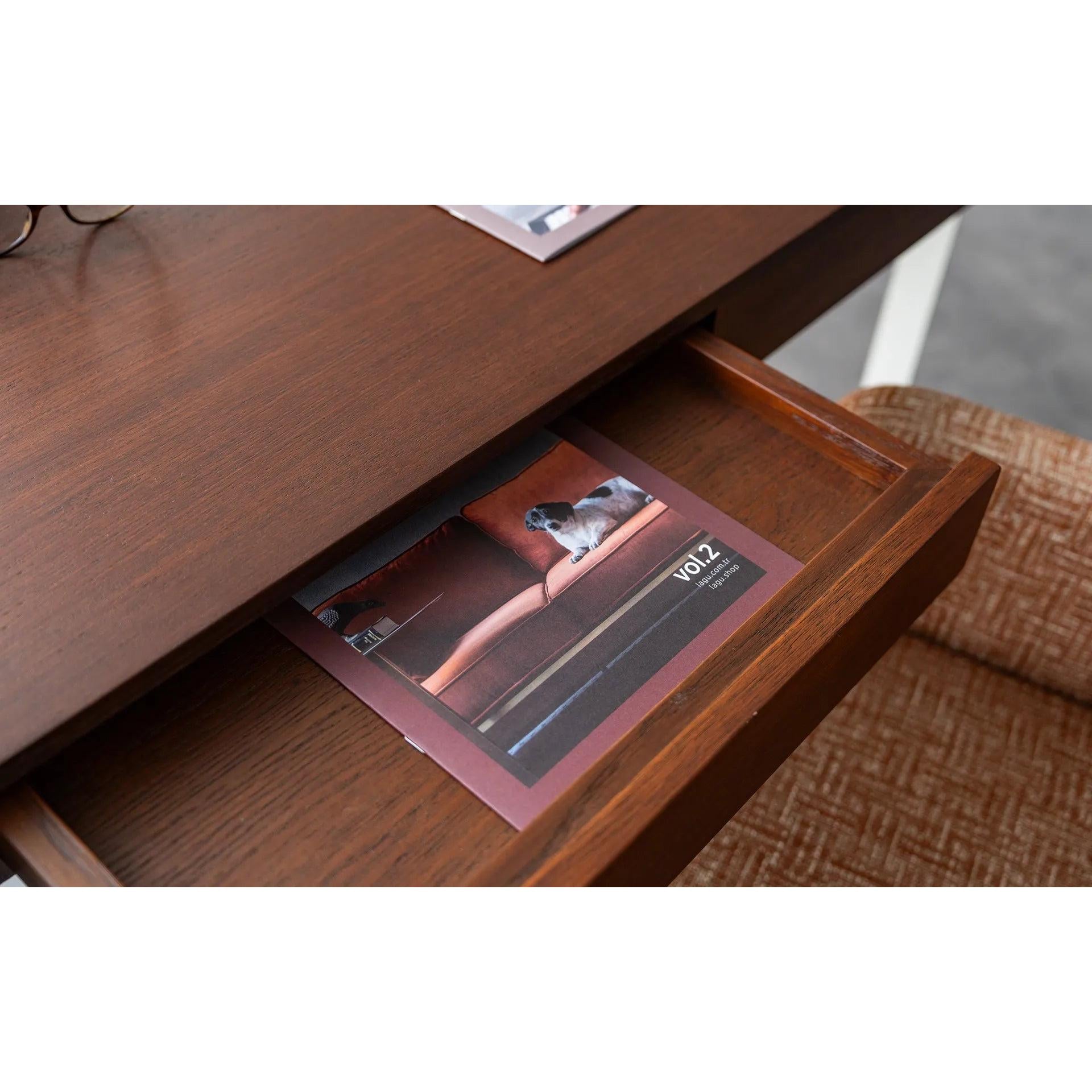 Papillonne Study Desk