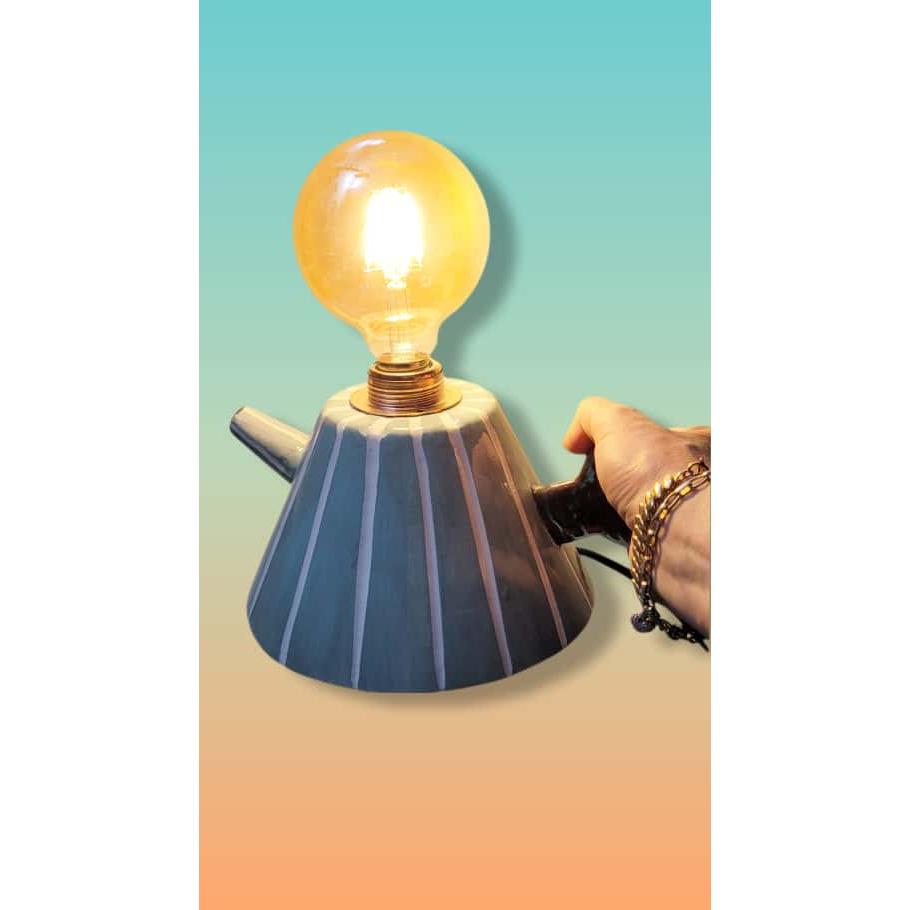 Pastel Yeşil Çizgili Çaydanlık Formlu Aydınlatma Abajur