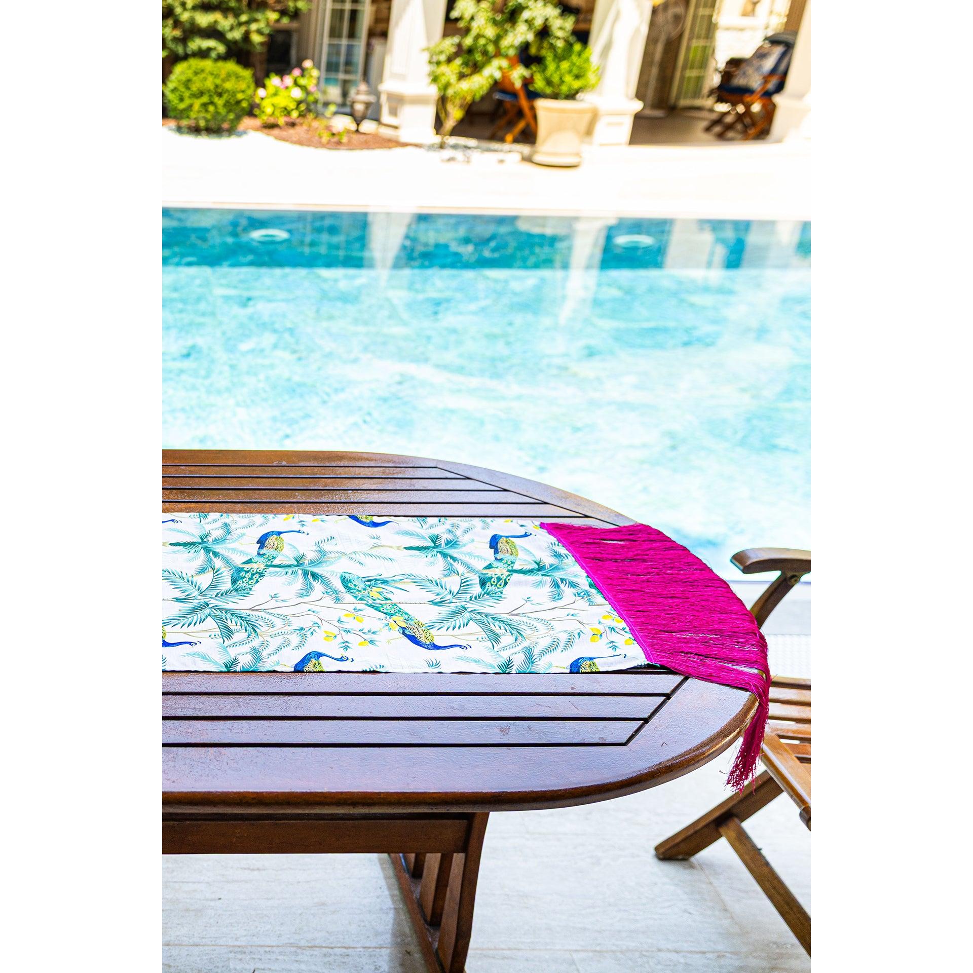 Peacock Grace Runner