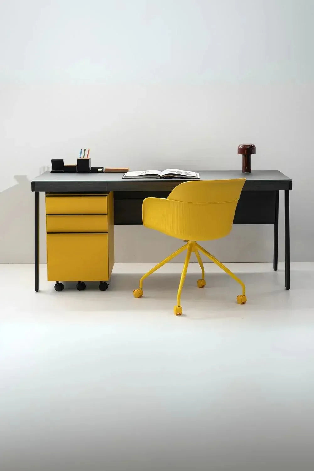 Politecnico Çalışma Masası