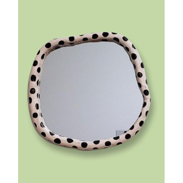 Puantiyeli, Amorf Seramik Çerçeve/Ayna