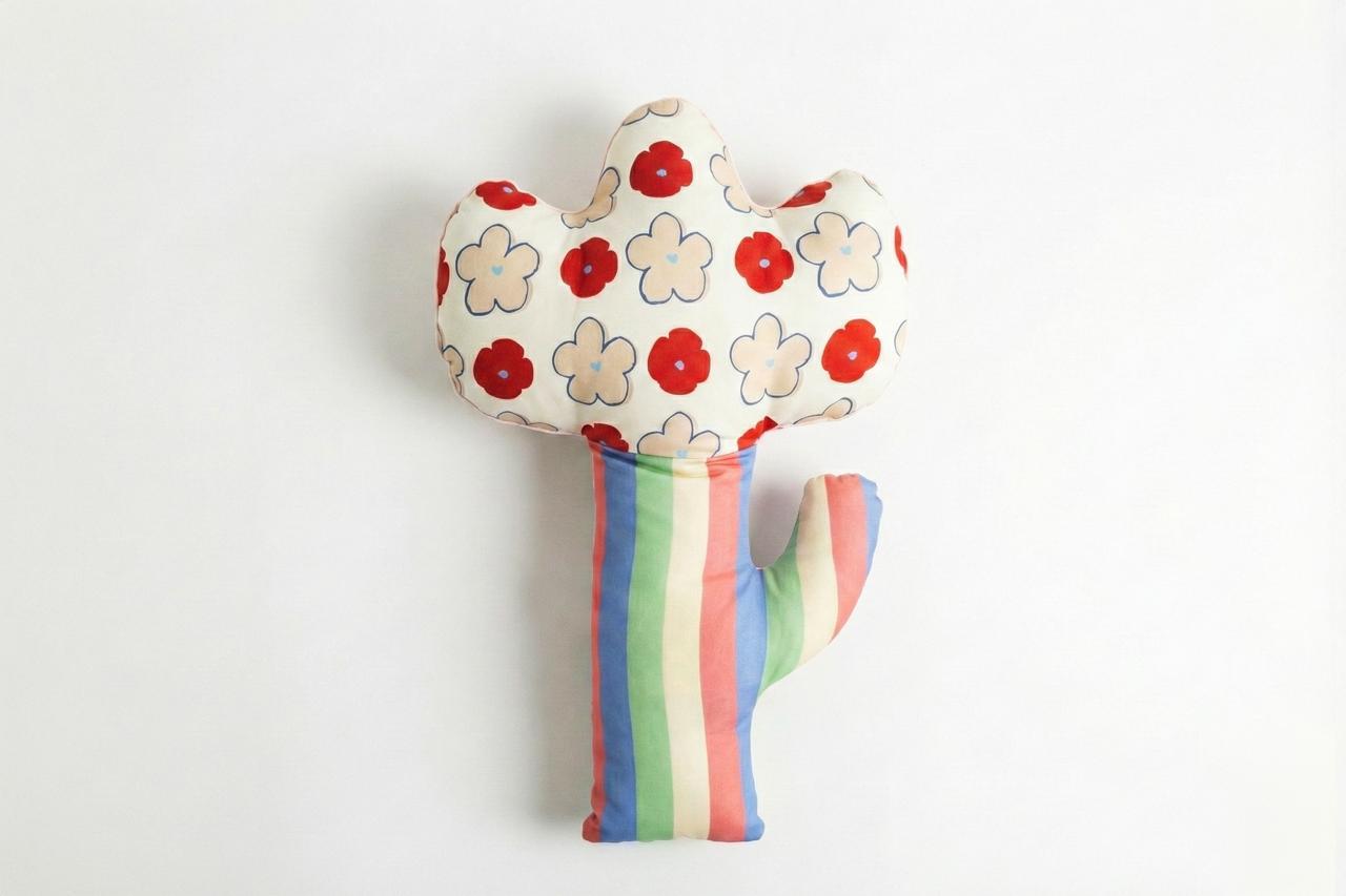 Rainbow Bloom Yastık