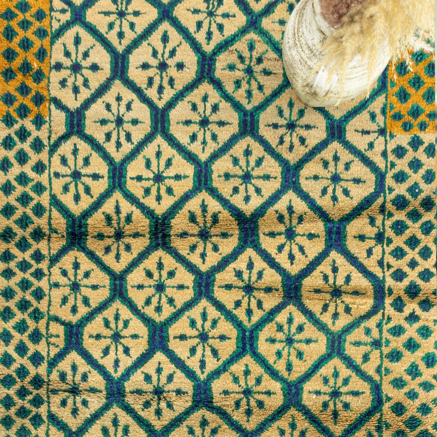 Razavi Geometrik Desenli Tülü Halı 120x178 Cm
