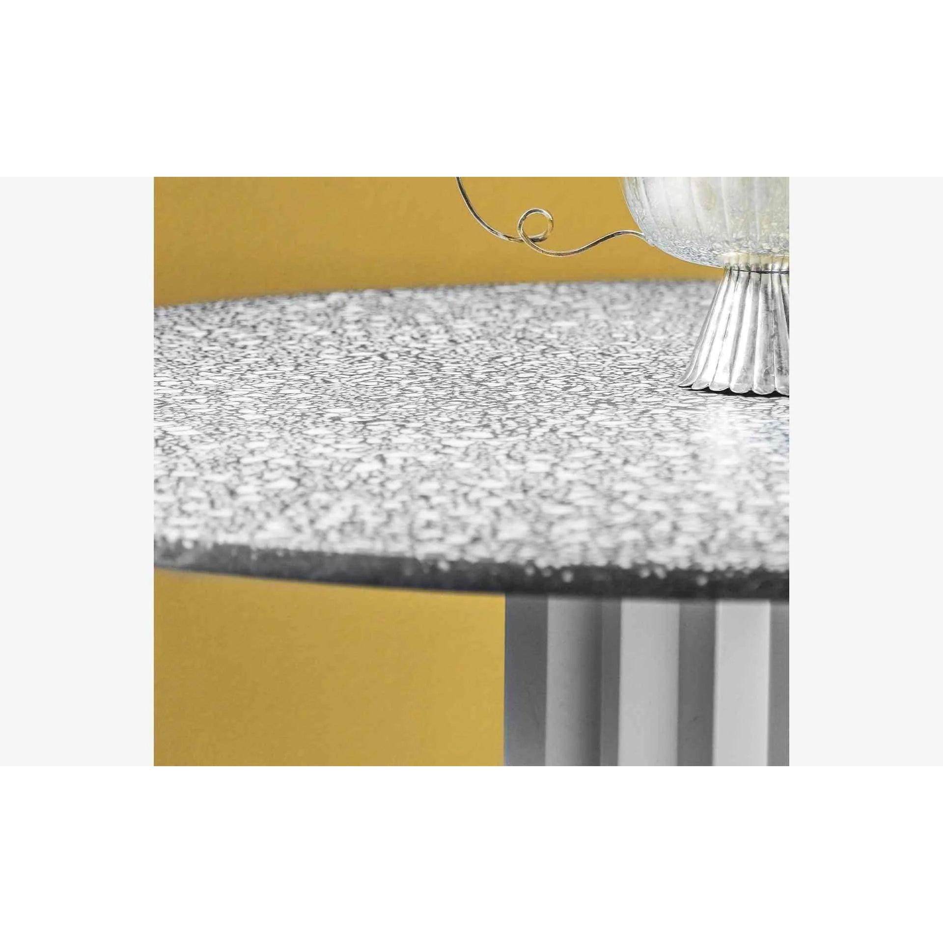 Recalled Yuvarlak Masa Beyaz Metal Terrazzo