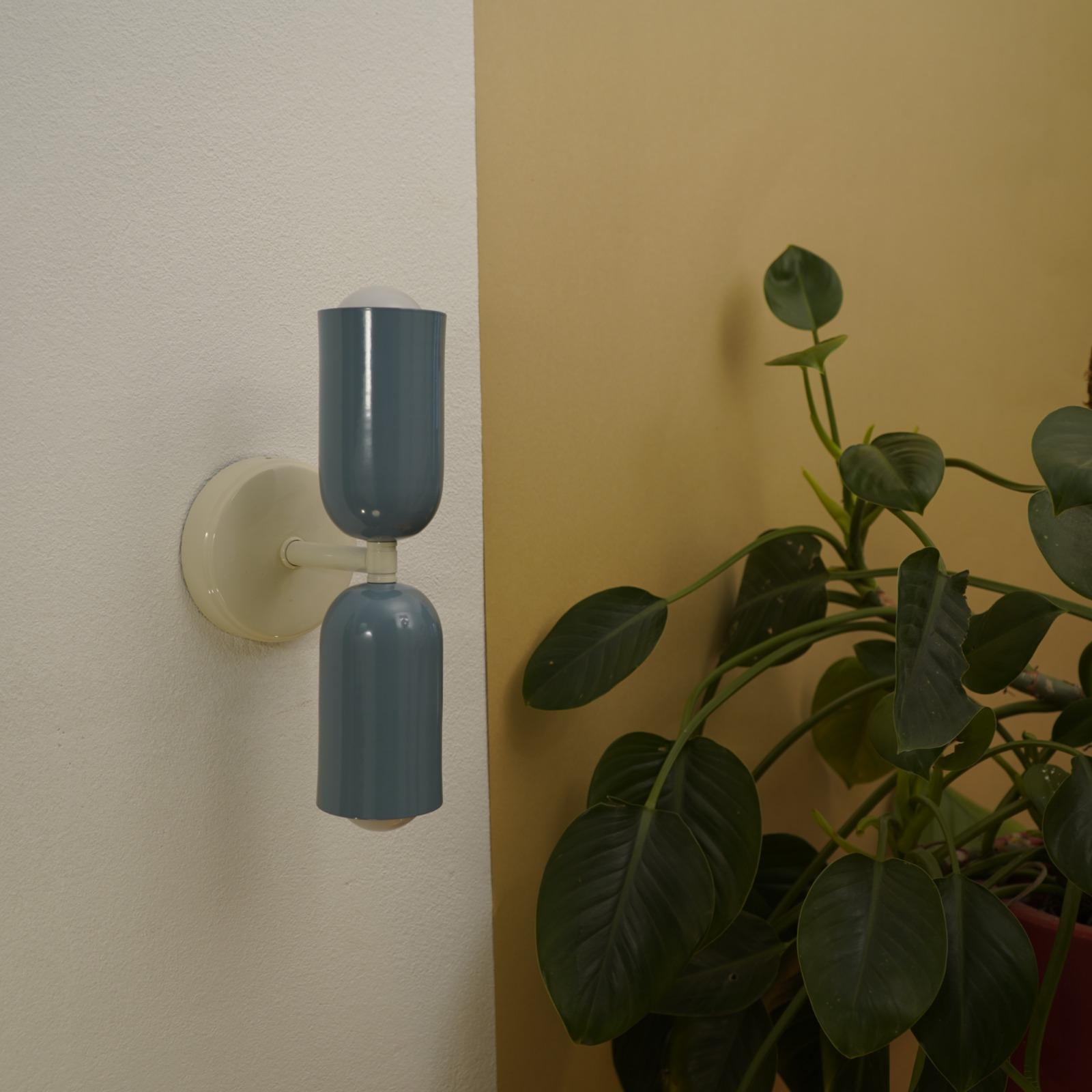 Renkli Capsule Duvar Aydınlatmaları