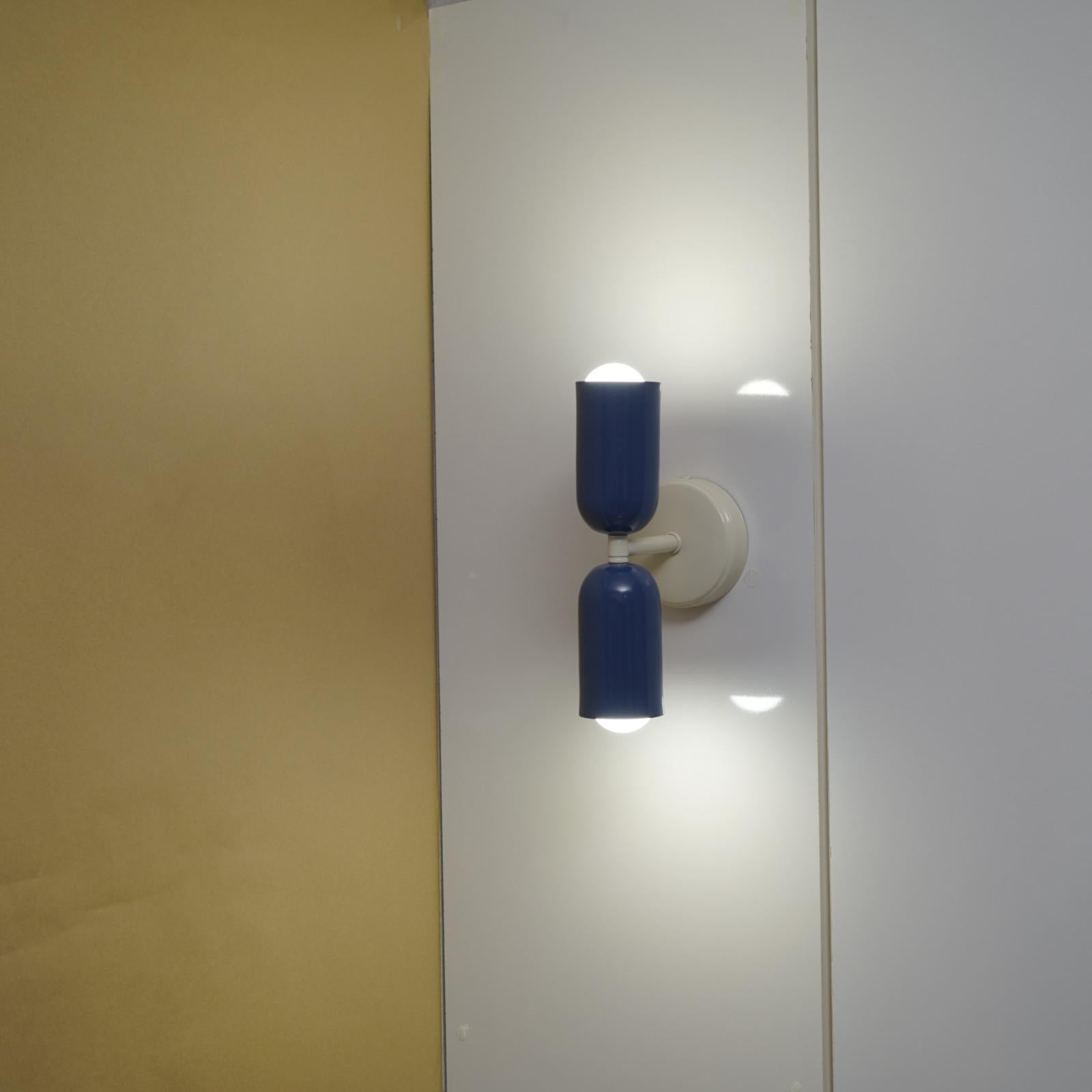 Renkli Capsule Duvar Aydınlatmaları