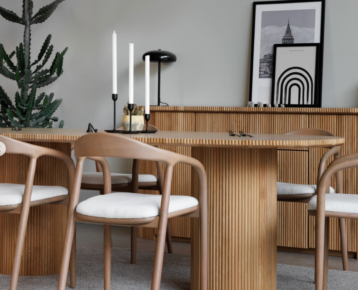 Fuga Oak Dining Table