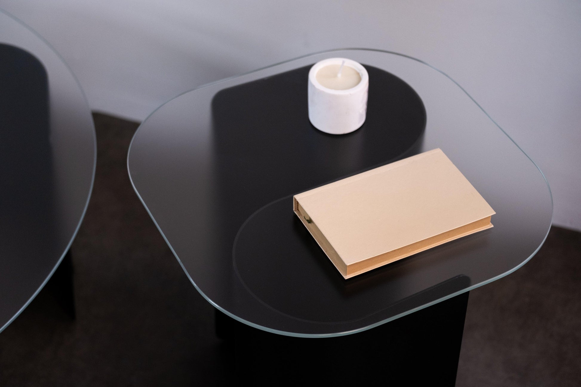 Silhouette Yan Sehpa