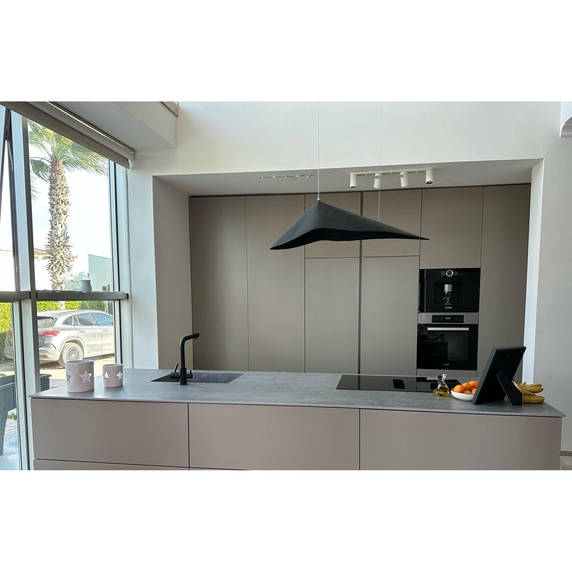 Siyah Leaf Sarkıt Aydınlatma