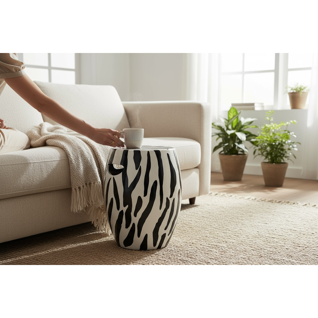 Siyah Zebra Desen Seramik Sehpa