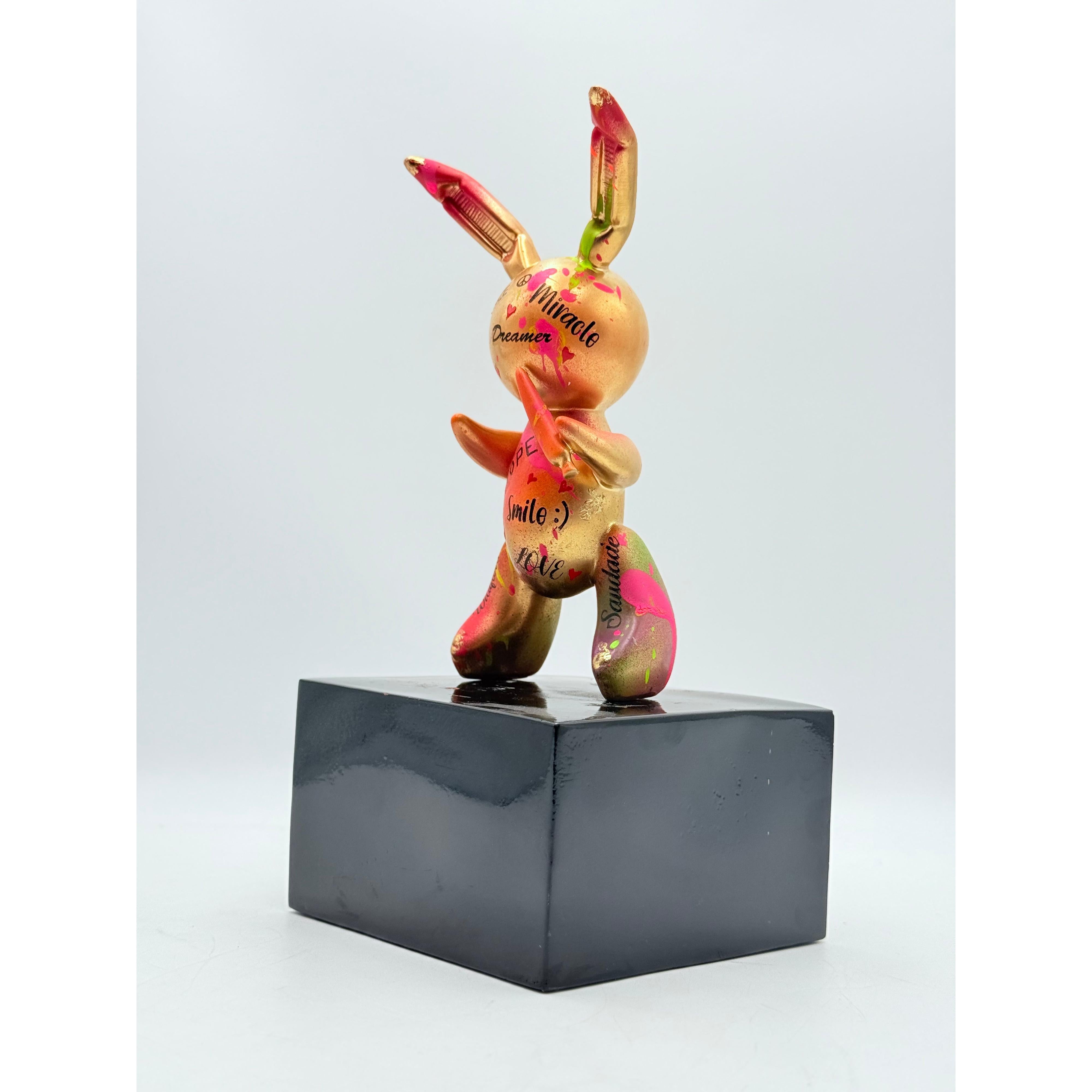 Sloganlı Balon Tavşan Heykeli