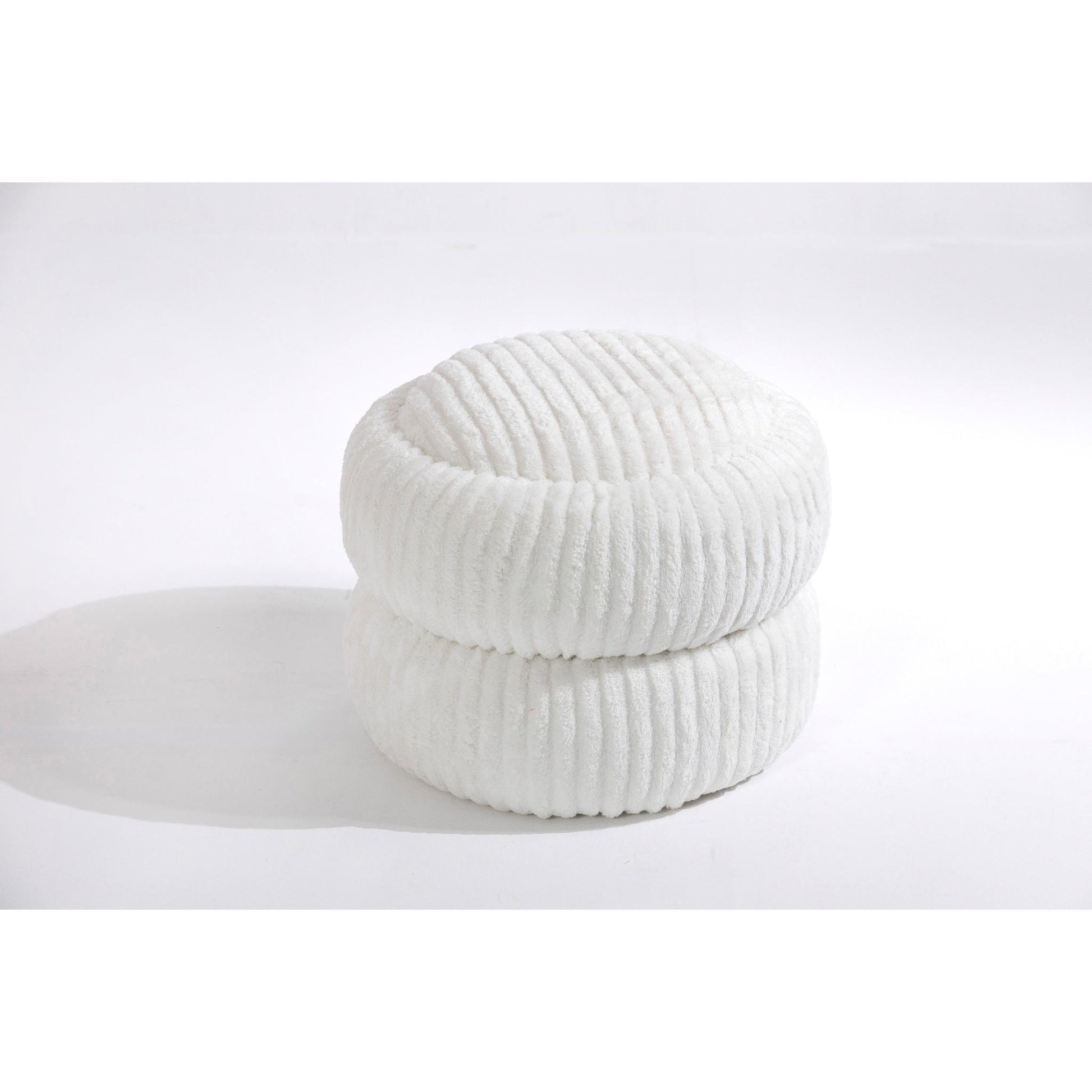 Strato Beyaz Şerit Detaylı Yuvarlak Puf
