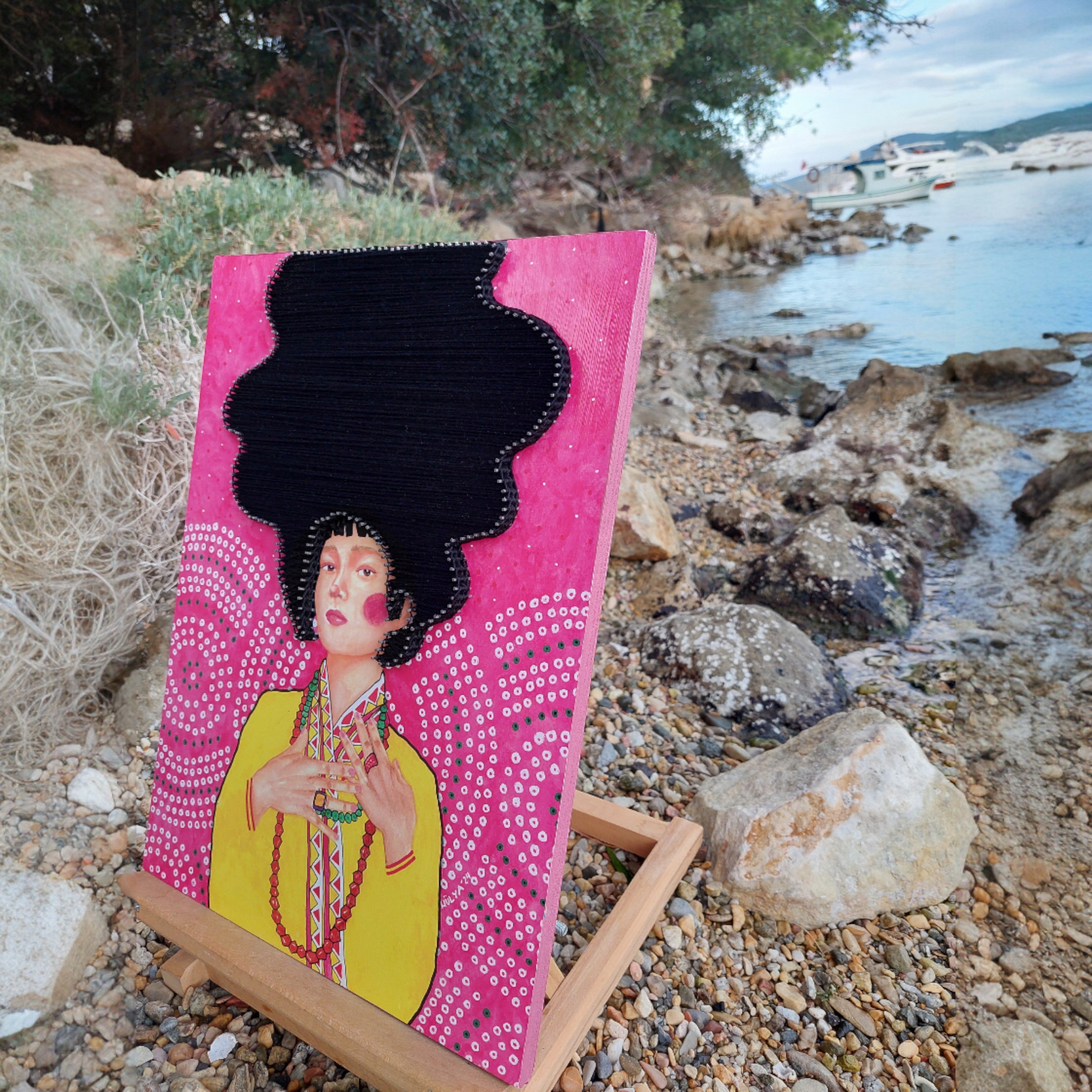 String Art Tablo - Hello, You Mystery