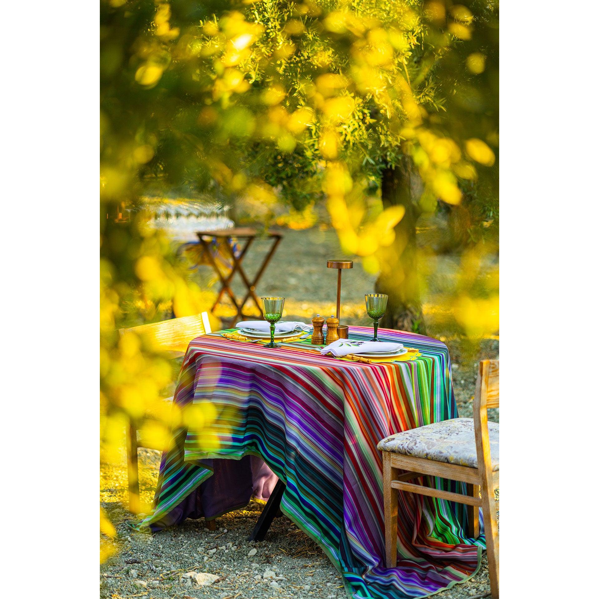 Stripe Symphony Masa Örtüsü