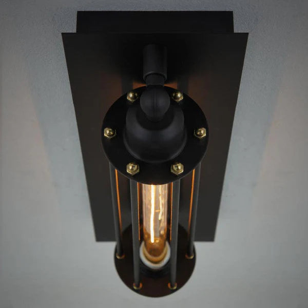 Tall Cage Duvar Apliği