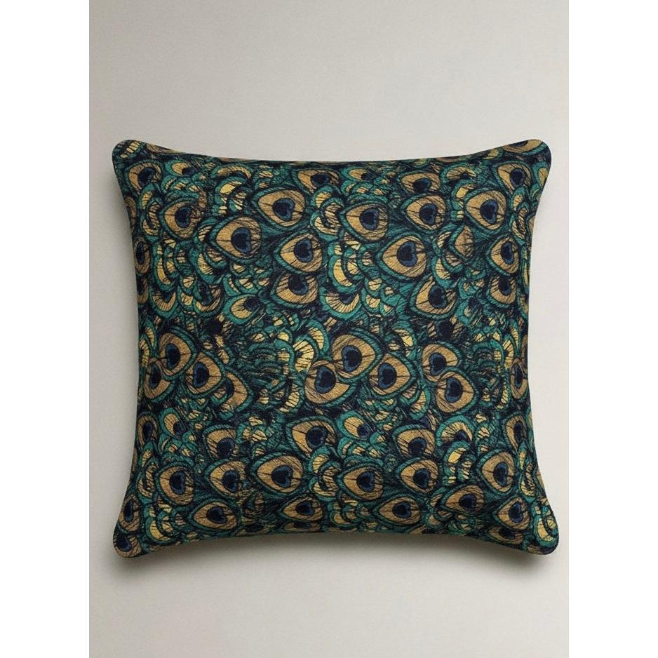 Tavus Kuşu Desenli Parlak Kadife Kırlent Kılıfı