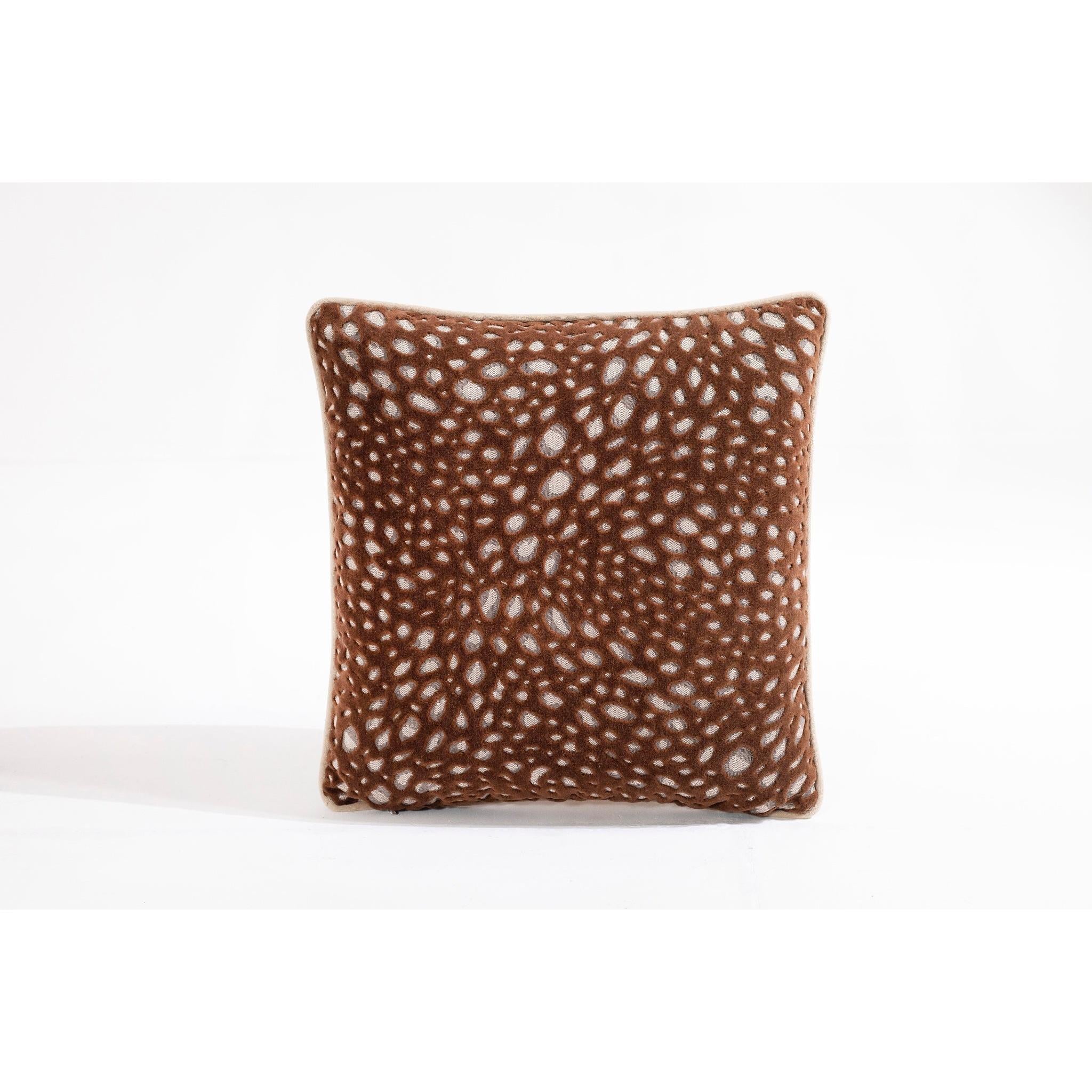 Terra Dokulu Toprak Kadife Kırlent