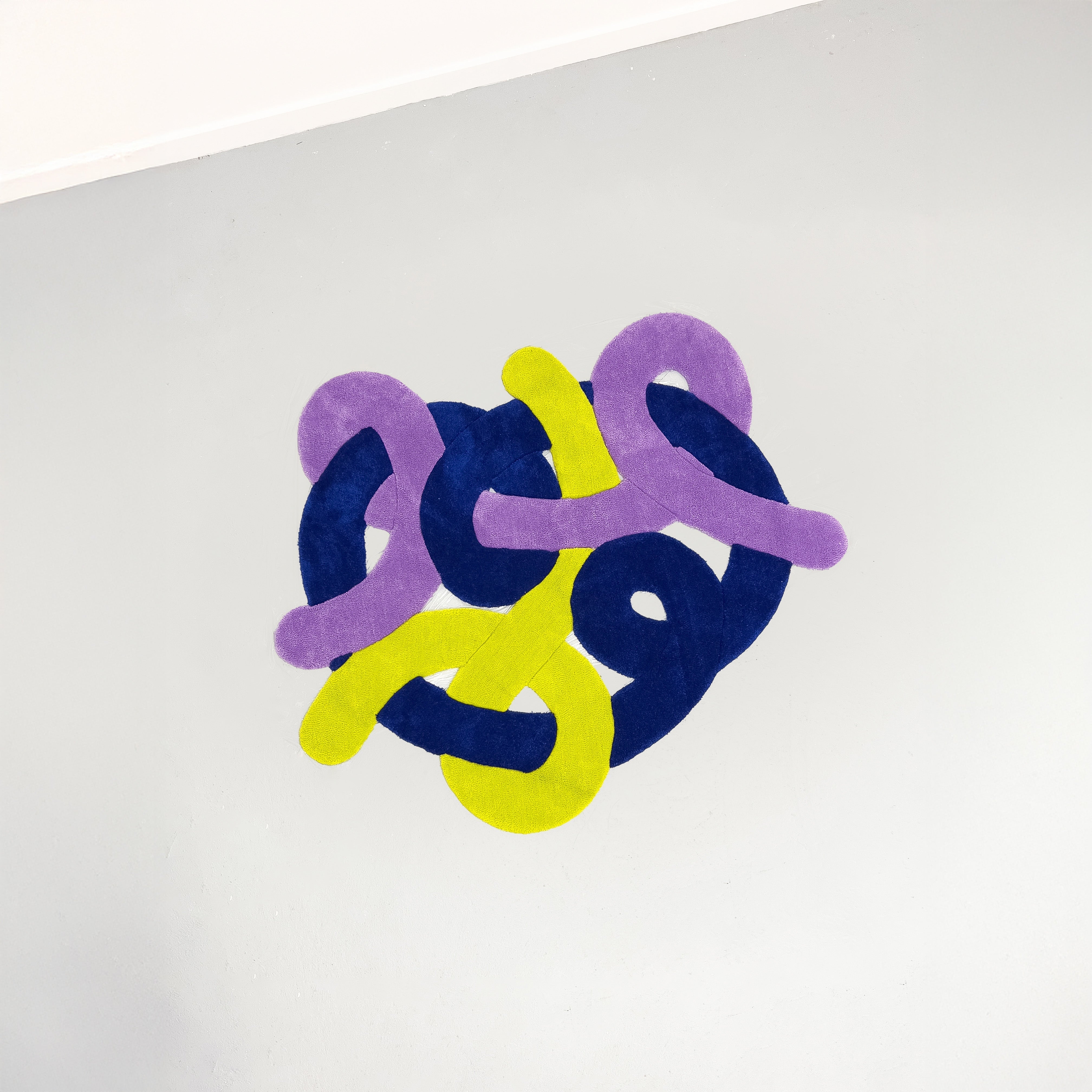 The Entwine Halı Large