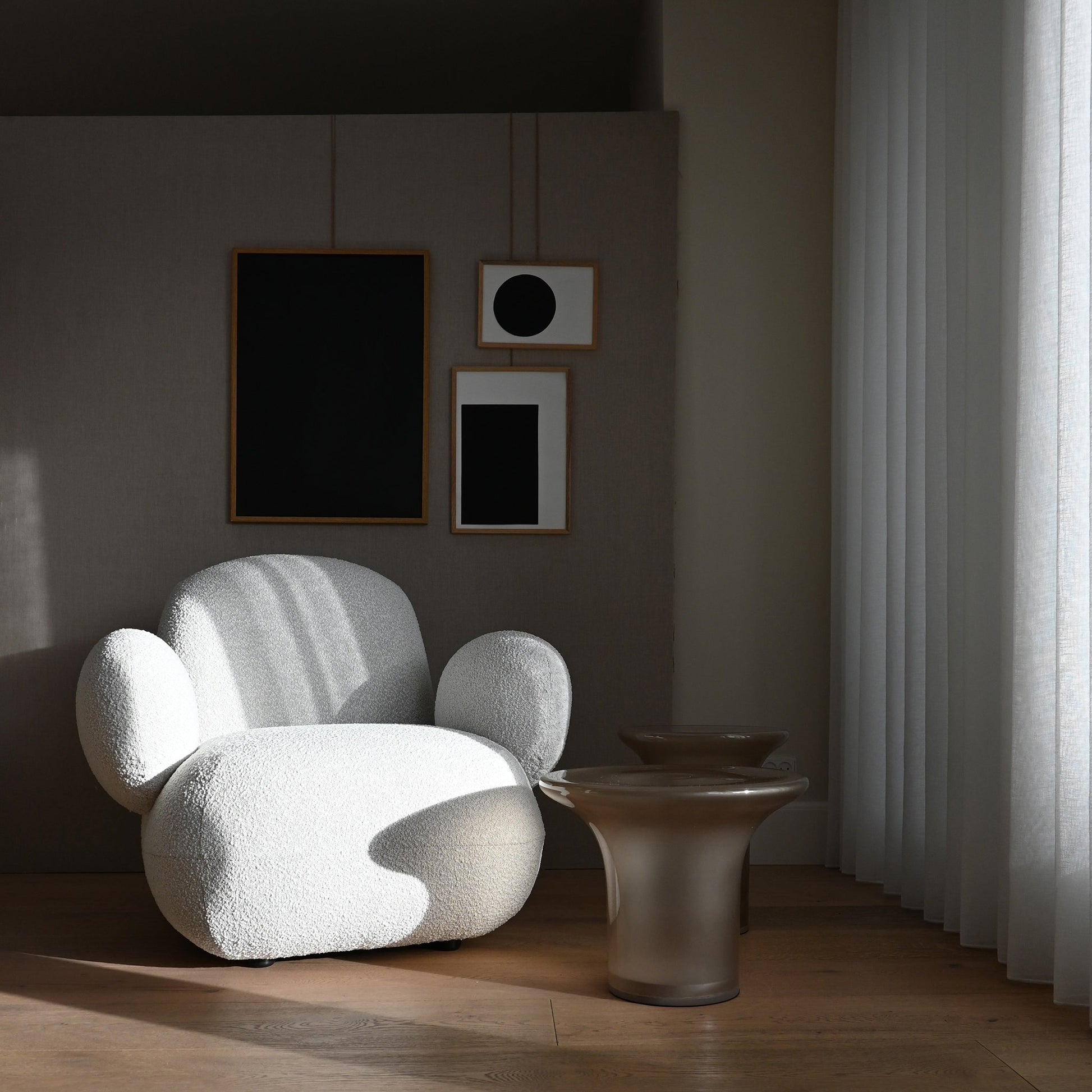 Toe Flat Beyaz Bukle Kollu Kumaş Tekli Koltuk