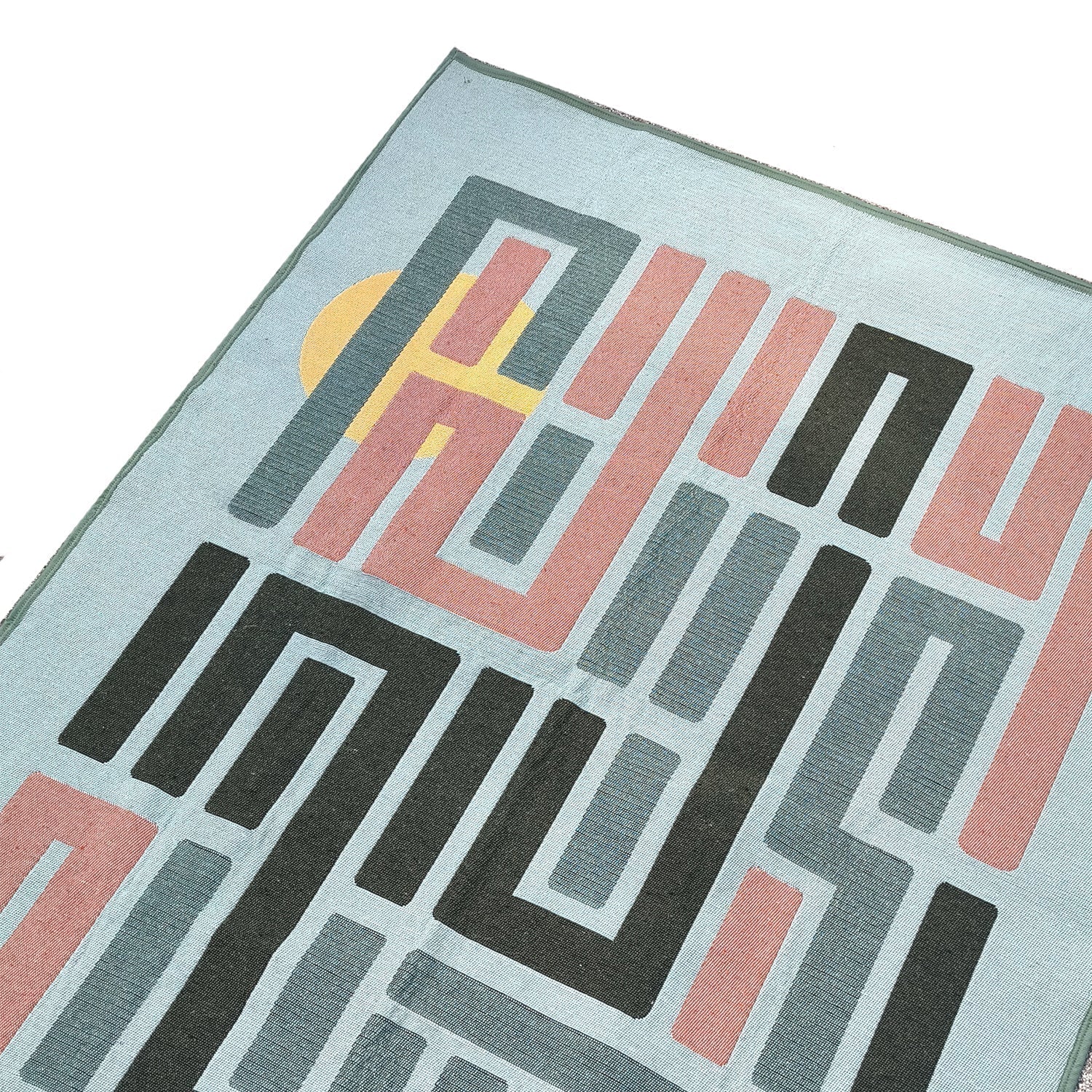 Trail Of Light Geri Dönüşümlü Kilim