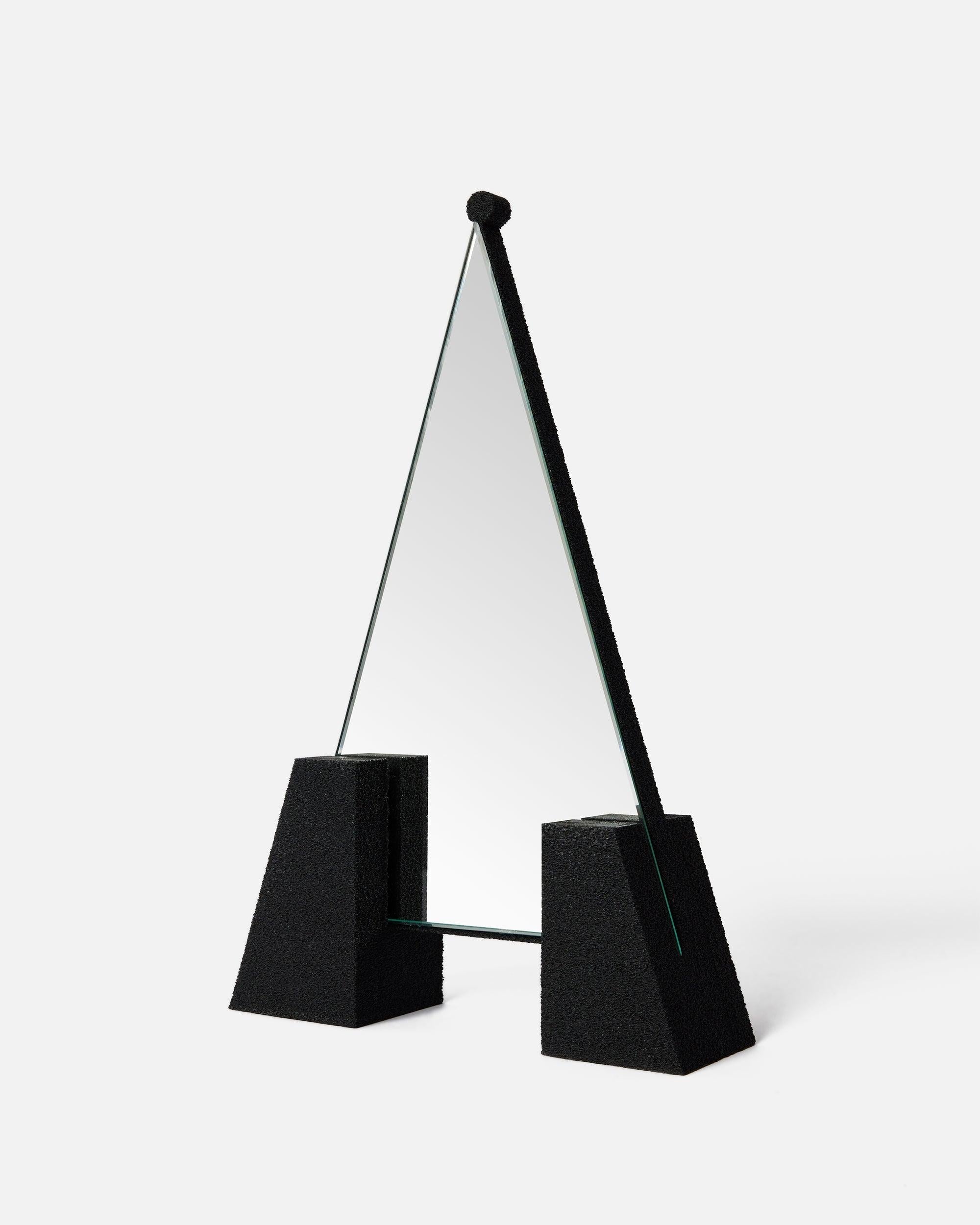 Triangolo Ayna