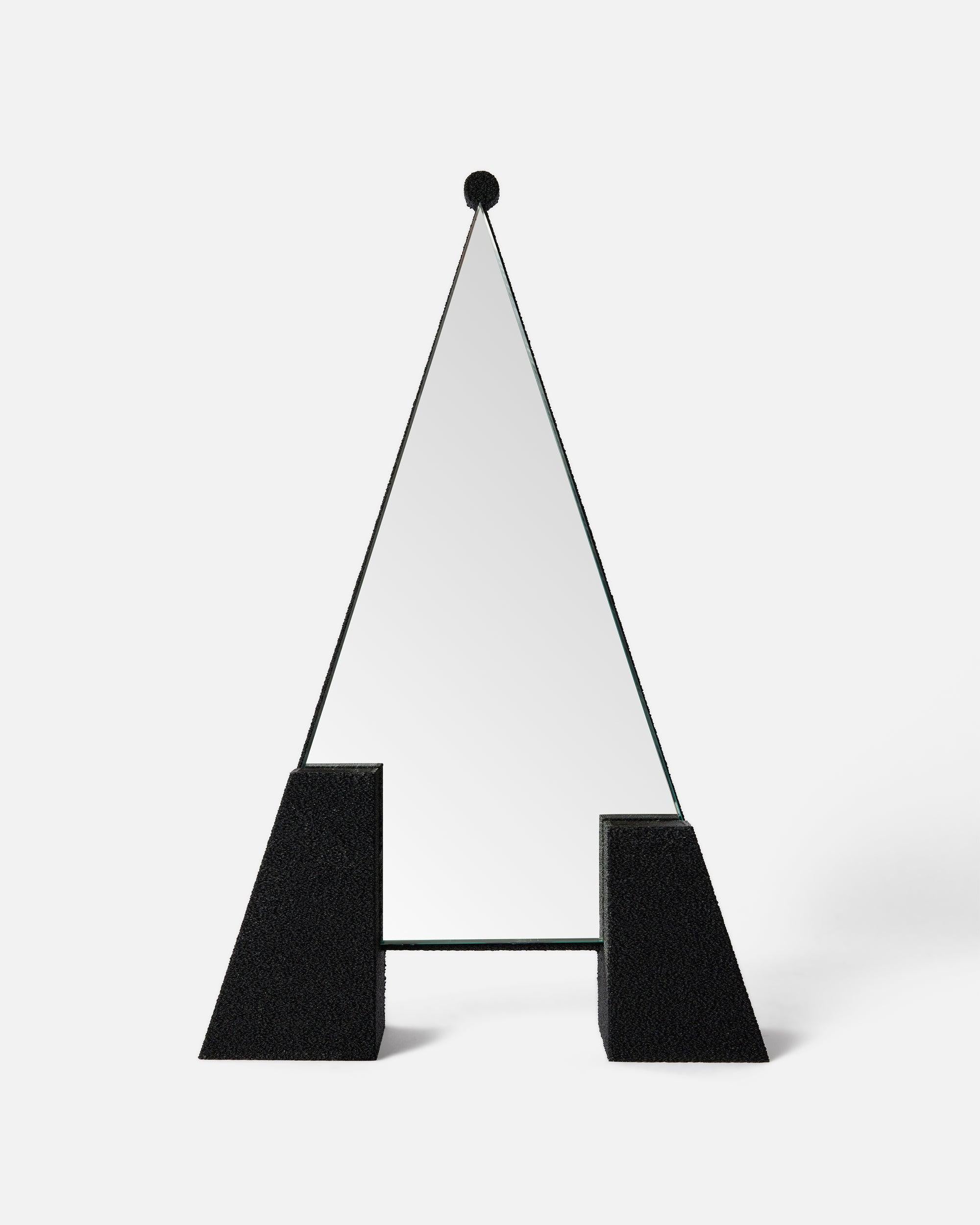 Triangolo Ayna