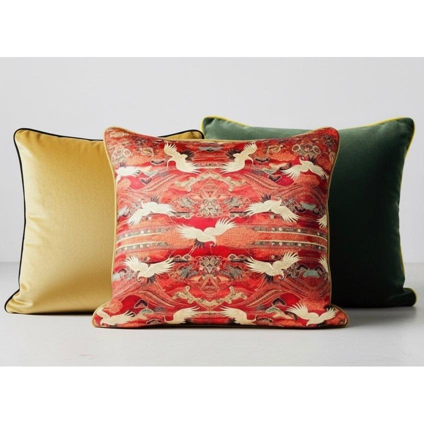 Turna Kuşu Parlak Kadife Kırlent Kılıfı