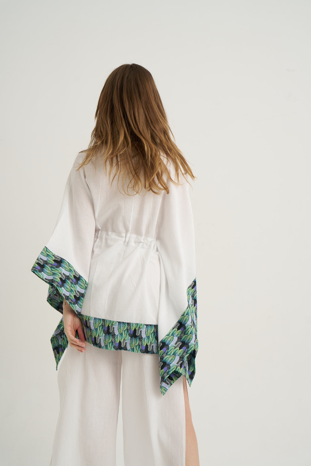 Summer Queen Kimono – Leaves