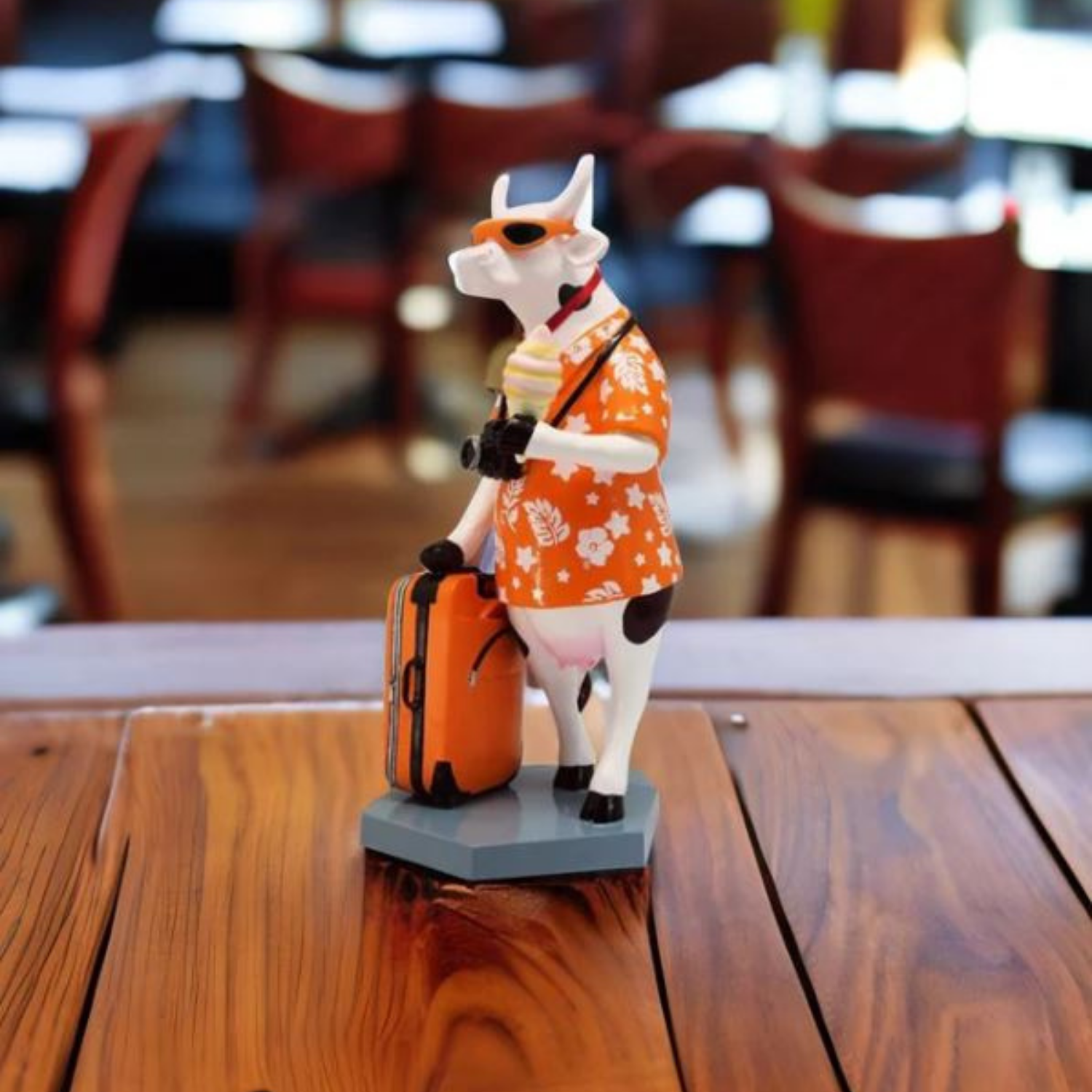 Vacation Cow - El Yapımı İnek Figürü