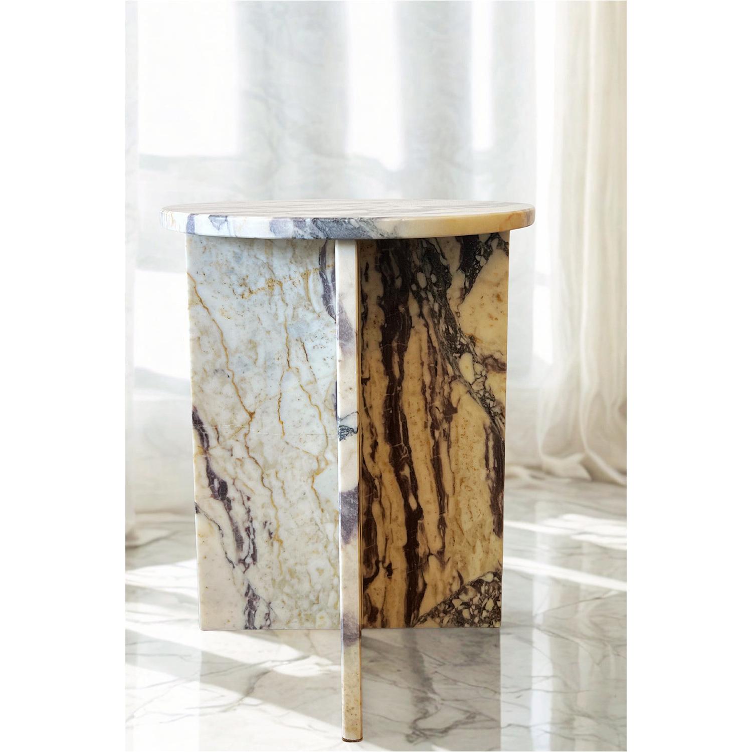 Violet Mermer Yan Sehpa