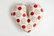 White Bloom Heart Yastık