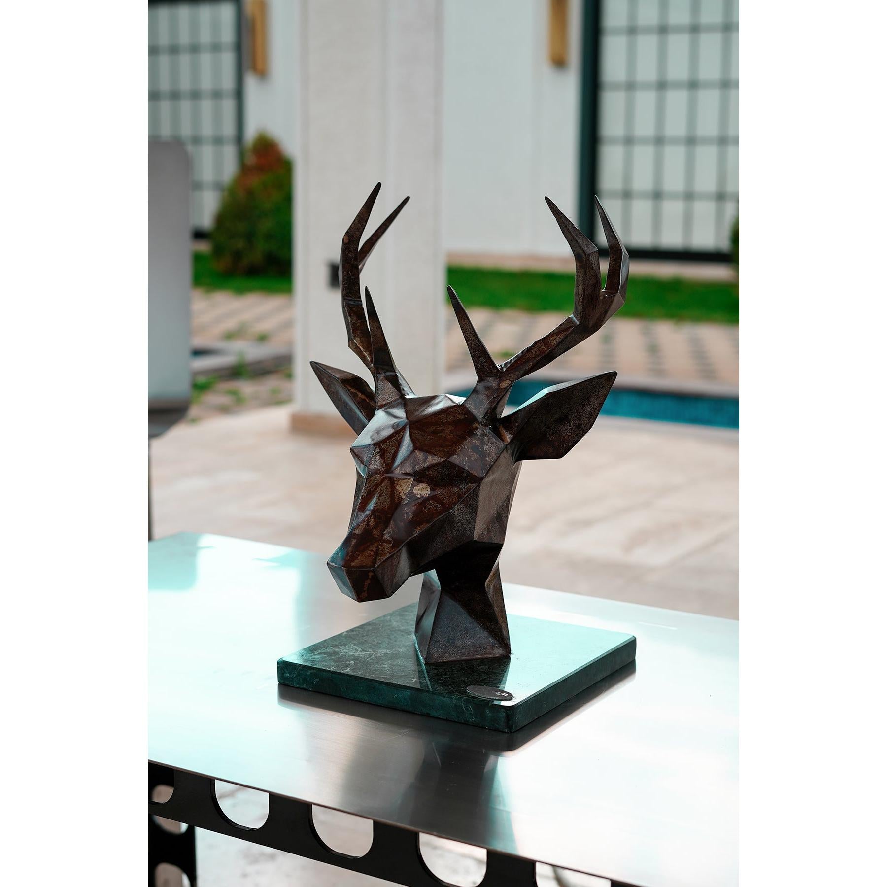 Wildform Metal Geyik Heykeli