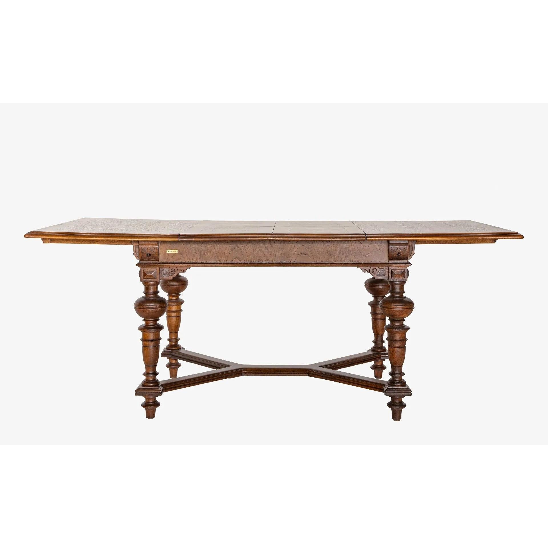 William & Mary Antika Masa