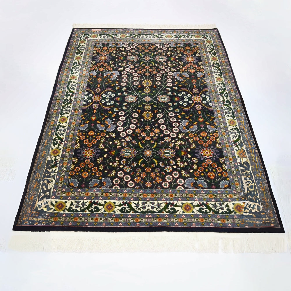 Yedi Dağın Çiçeği Desenli El Dokuma Hereke Halısı