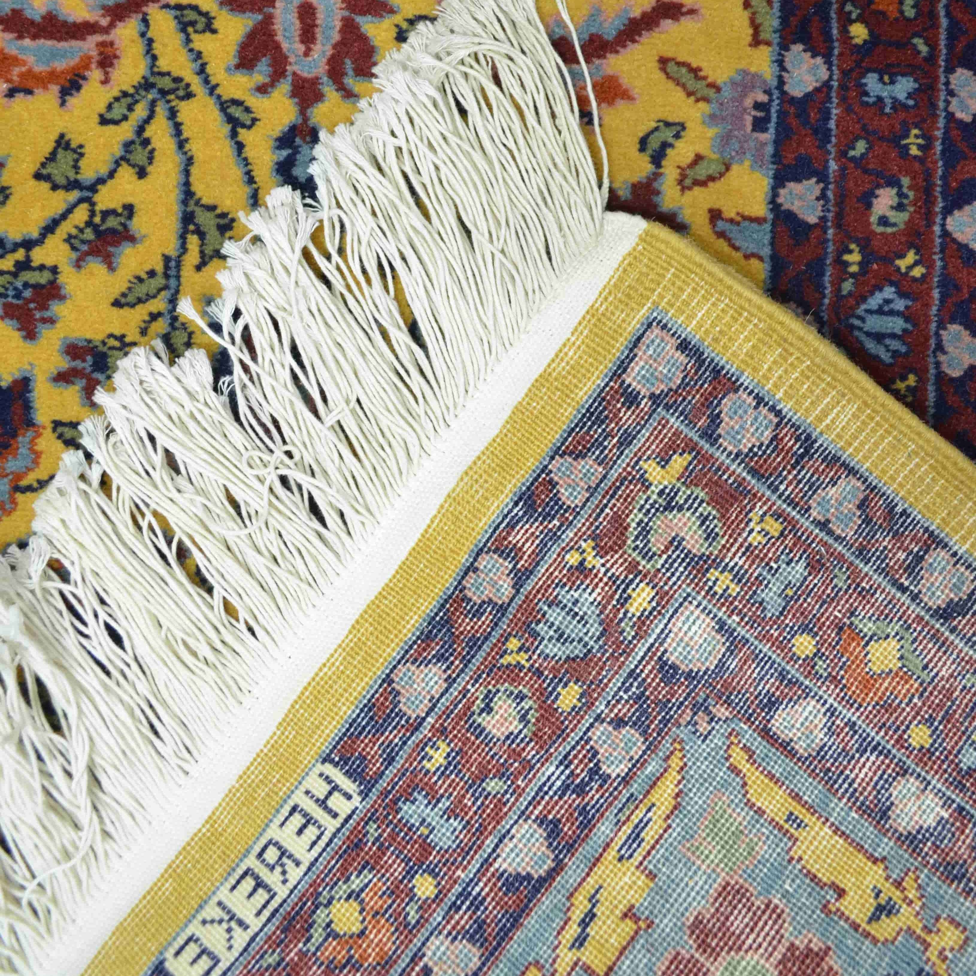 Yedi Dağın Çiçeği Desenli El Dokuma Hereke Halısı