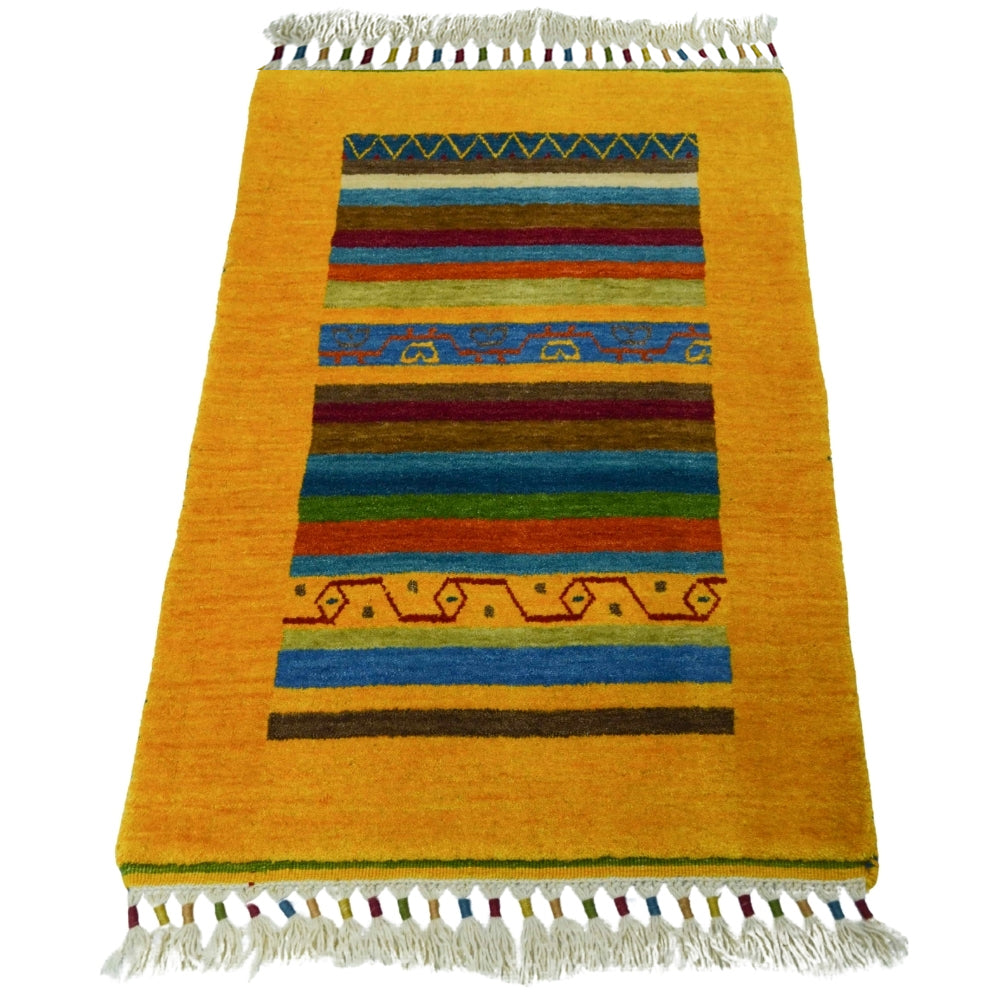 Yünden El Dokuma Tribal Halı