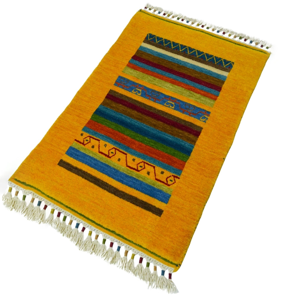 Yünden El Dokuma Tribal Halı