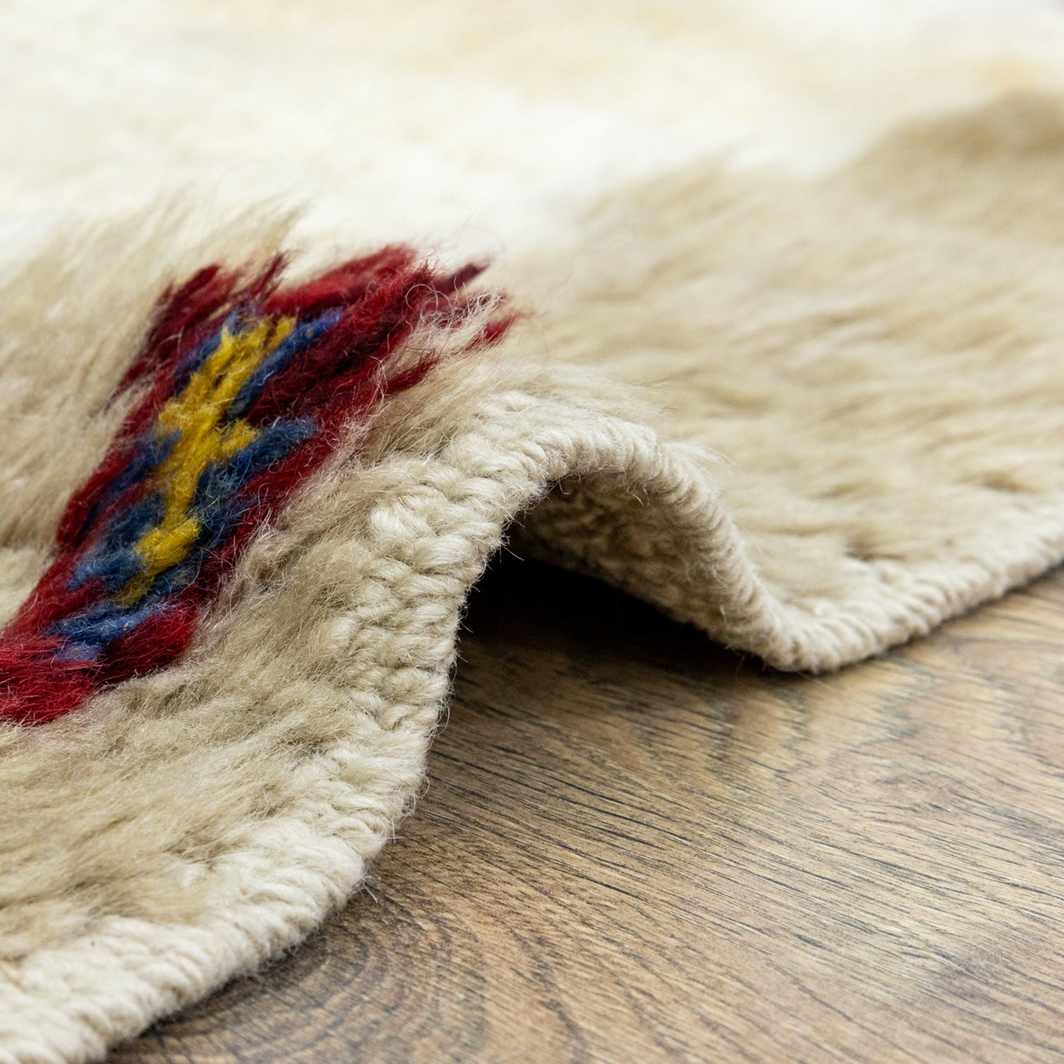 Aksel Rustik Desenli El Dokuma Shaggy Halı 107X161 Cm